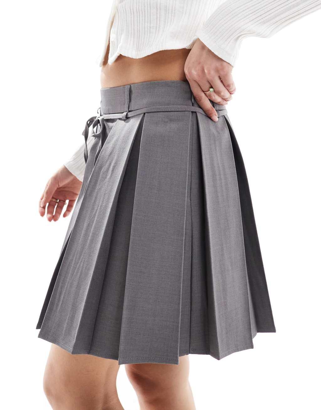 ONLY tie waist pleated mini skirt in gray Product Image