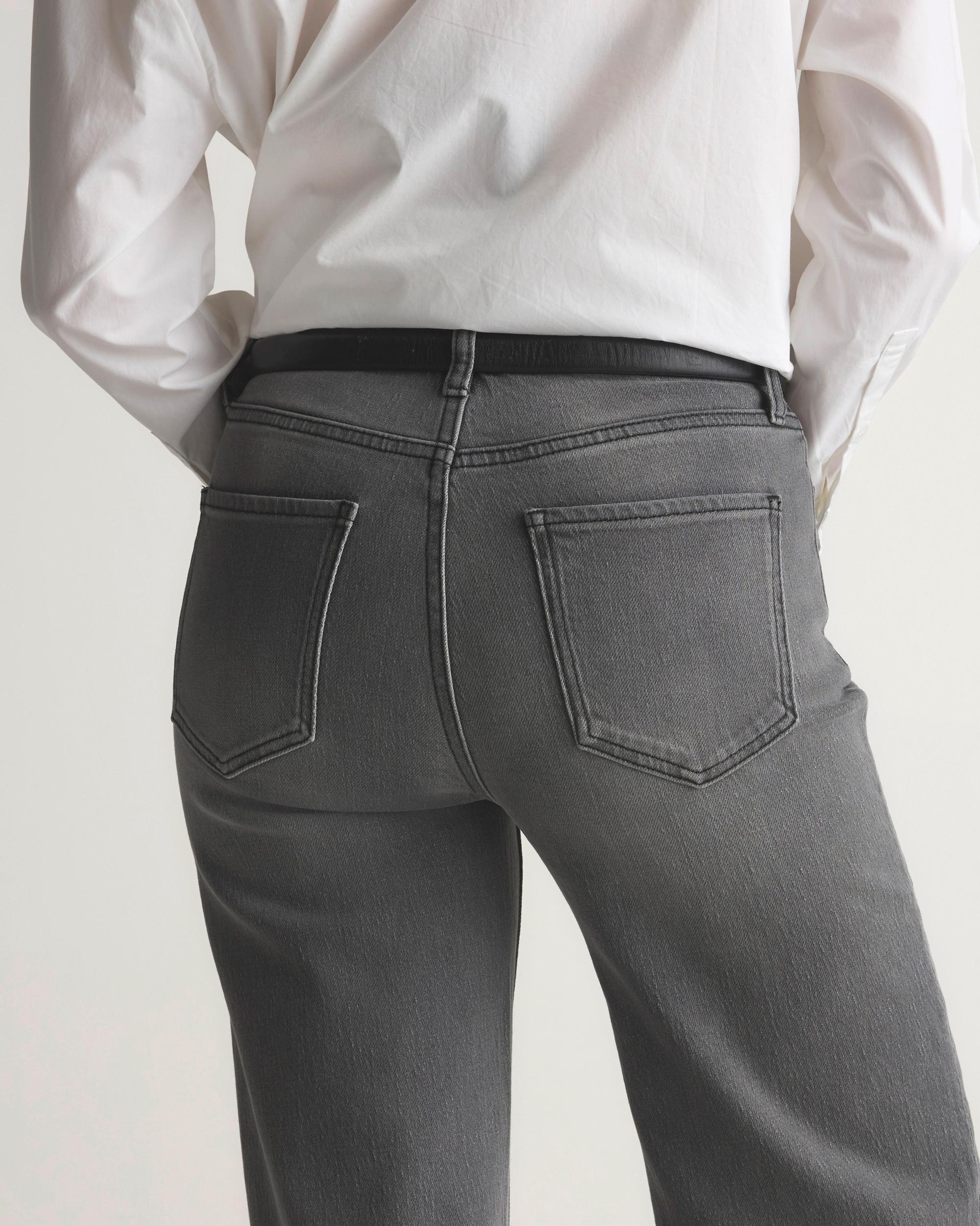 Quince | Women's Bella Stretch Relaxed Straight Jeans Organic Cotton Product Image