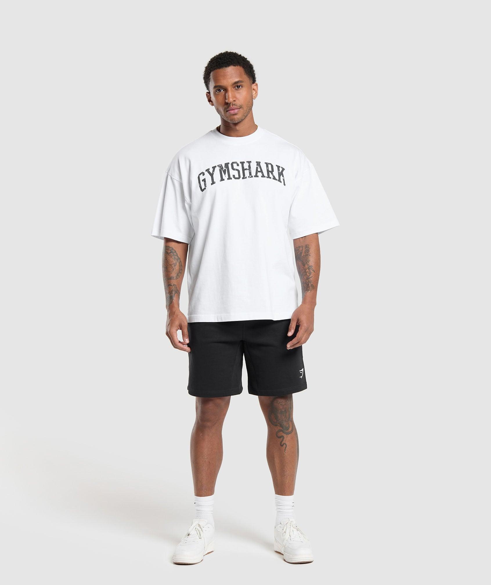 Gymshark Crest 9" Shorts - Black Male Product Image