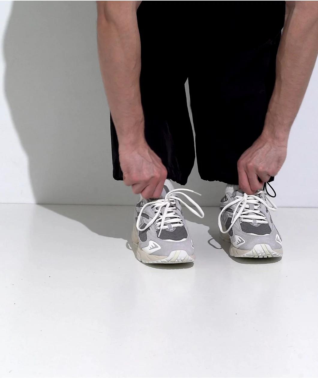 New Balance Lifestyle 725 V1 Rain Cloud, Grey & Sea Salt Shoes Product Image