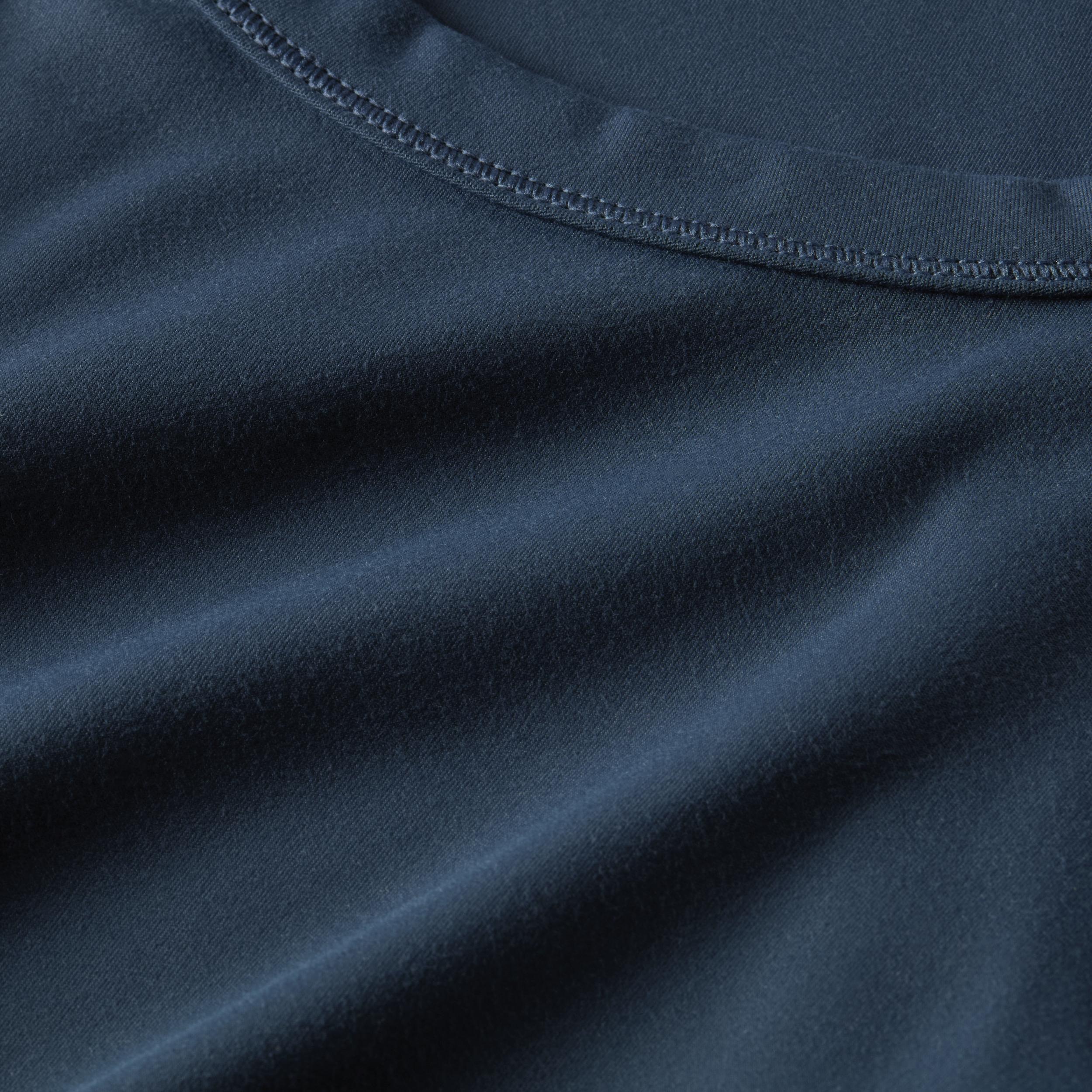 Nike Womens One Fitted Dri-FIT Cropped Tank Top | FN2806-478 Product Image