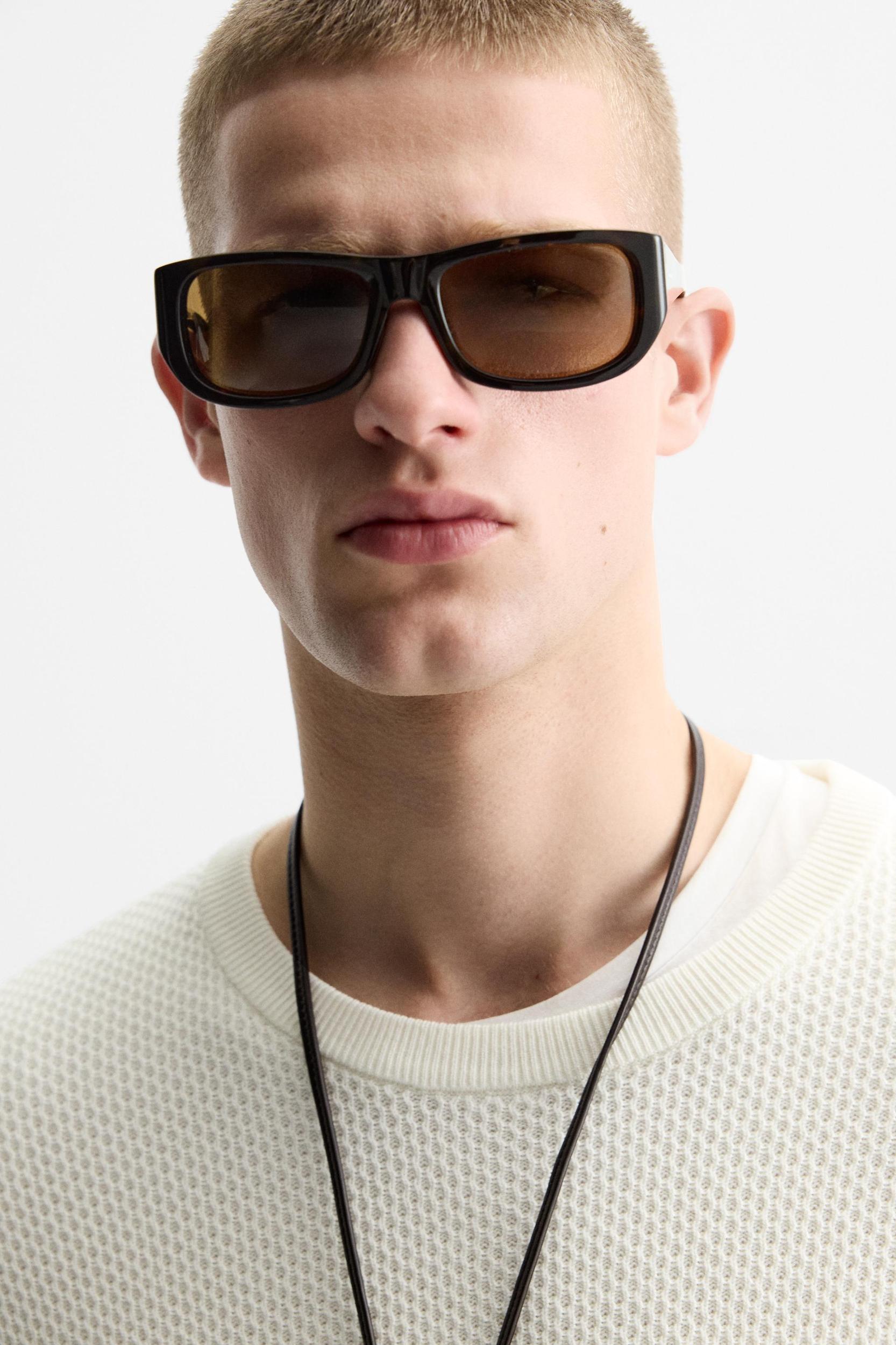 TEXTURED KNIT T-SHIRT Product Image