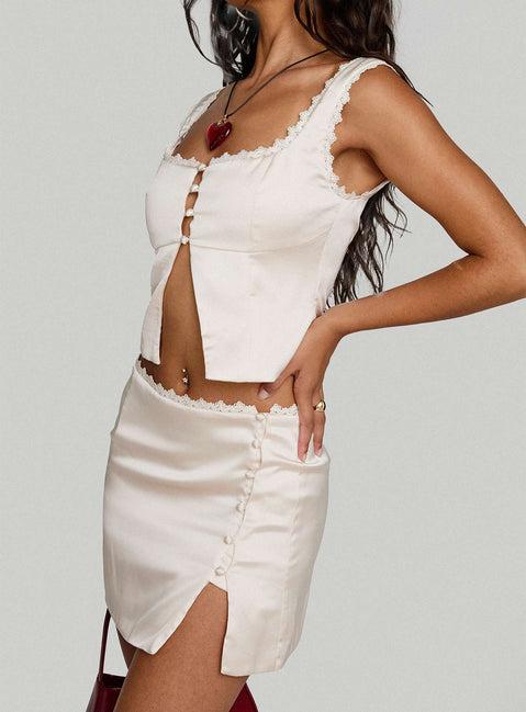 Chakira Set Champagne Product Image