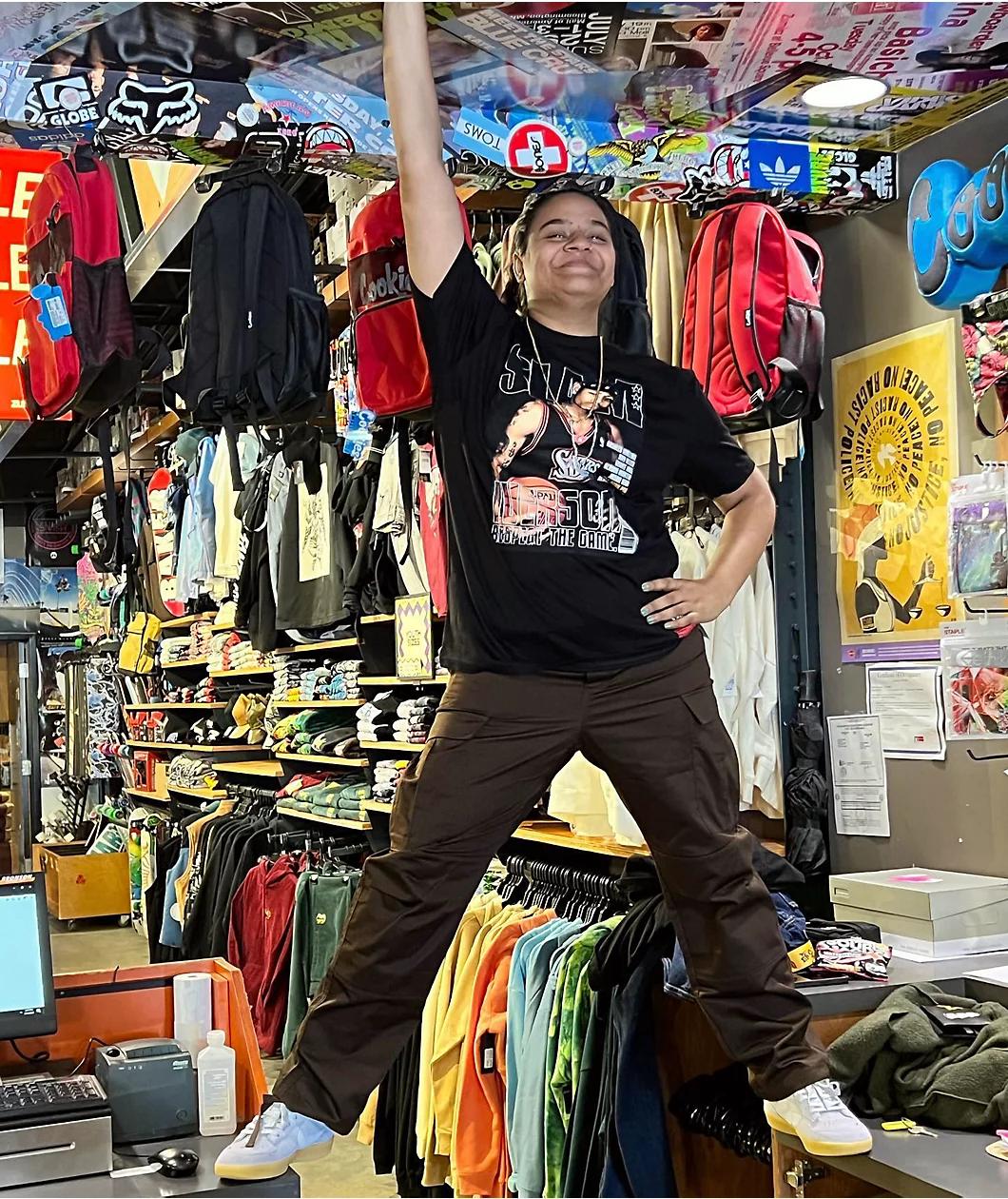 Mitchell & Ness Slam Magazine Iverson Cover Black T-Shirt Product Image