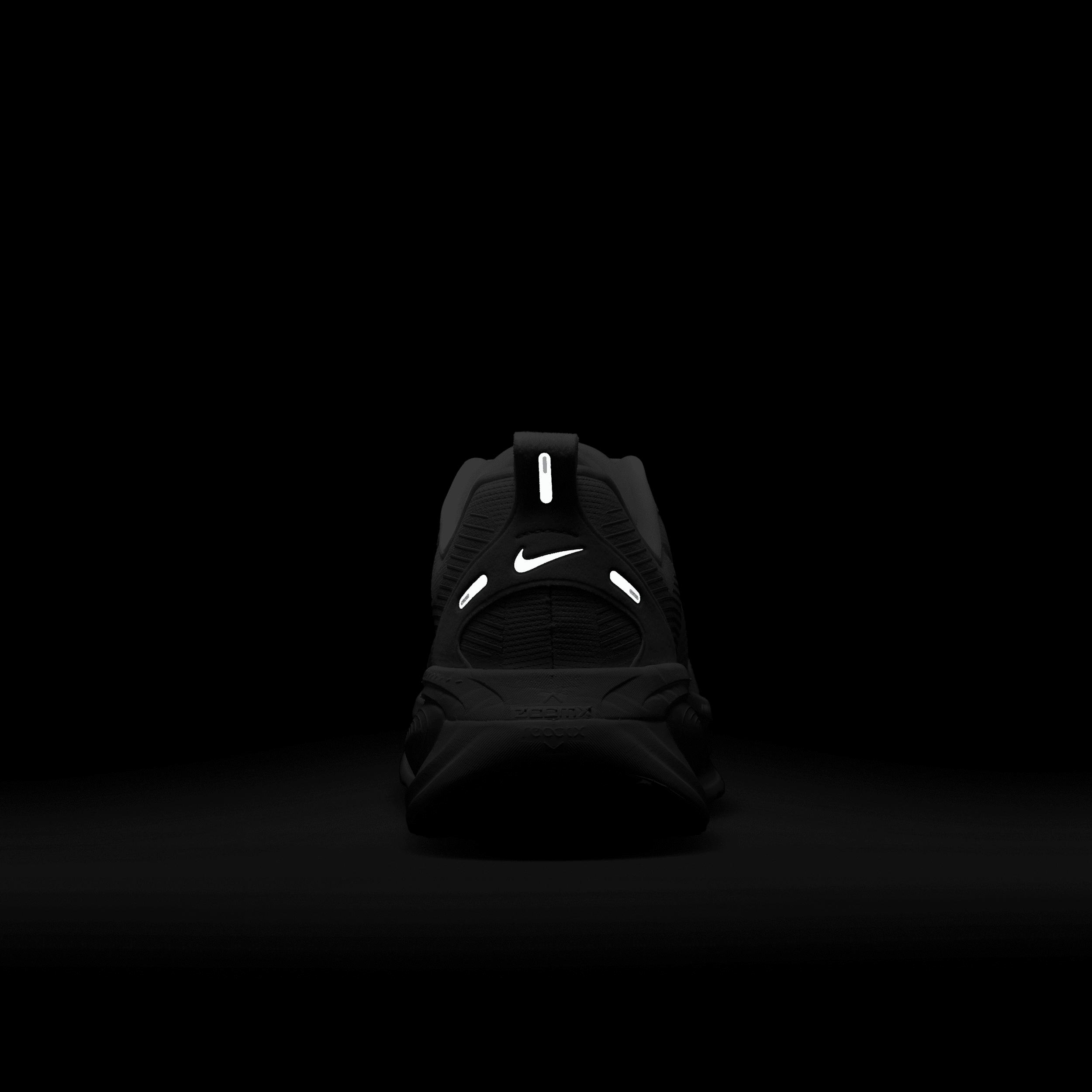 Nike Mens Vomero 18 Road Running Shoes | HM6803-106 Product Image