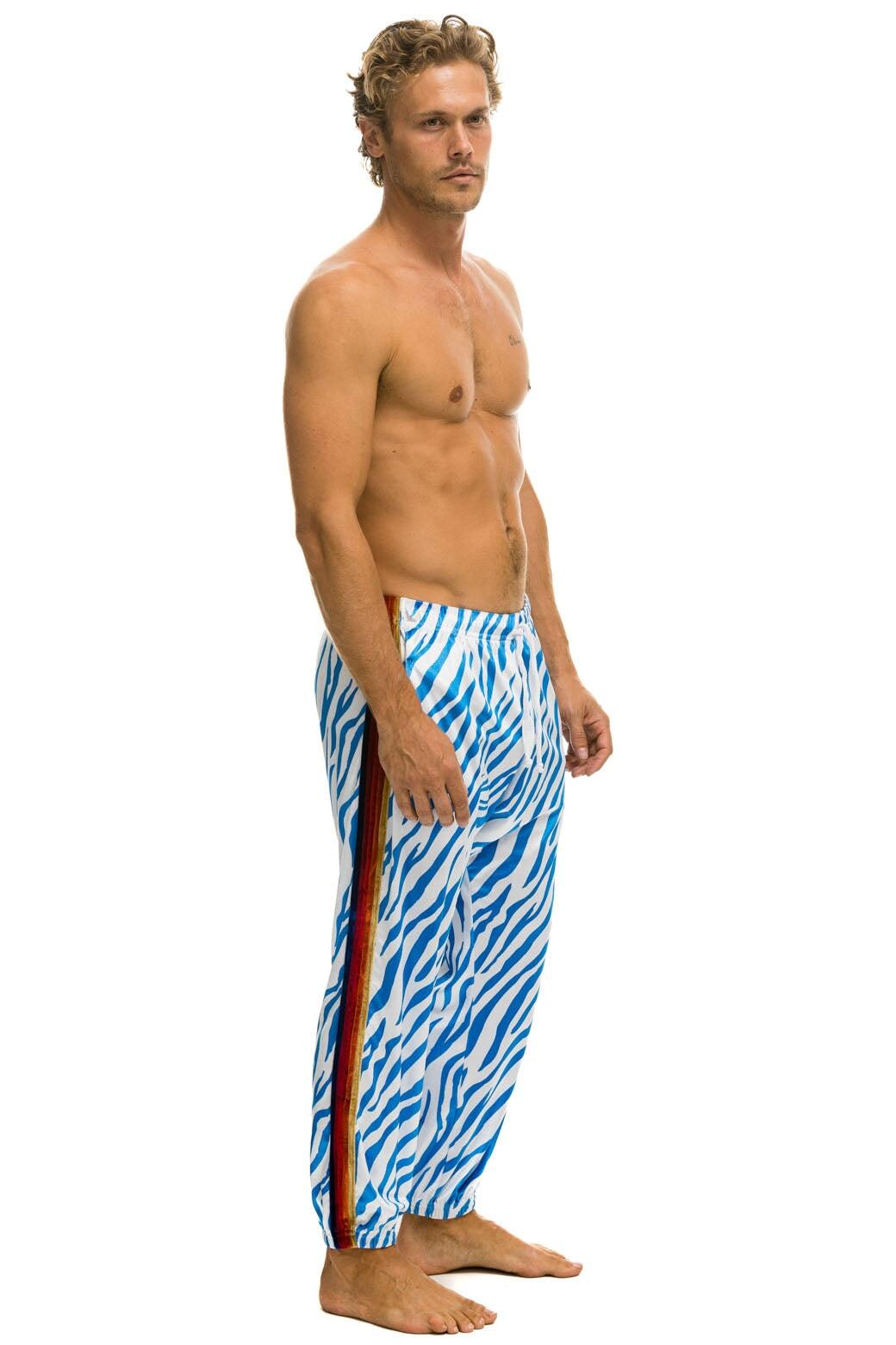 CLASSIC VELVET SWEATPANTS - BLUE TIGER Male Product Image