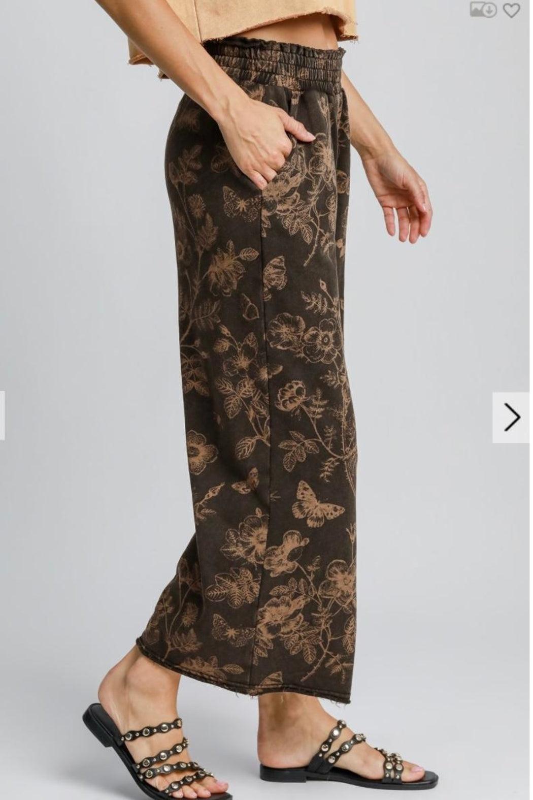 Pants, Cropped Floral Product Image