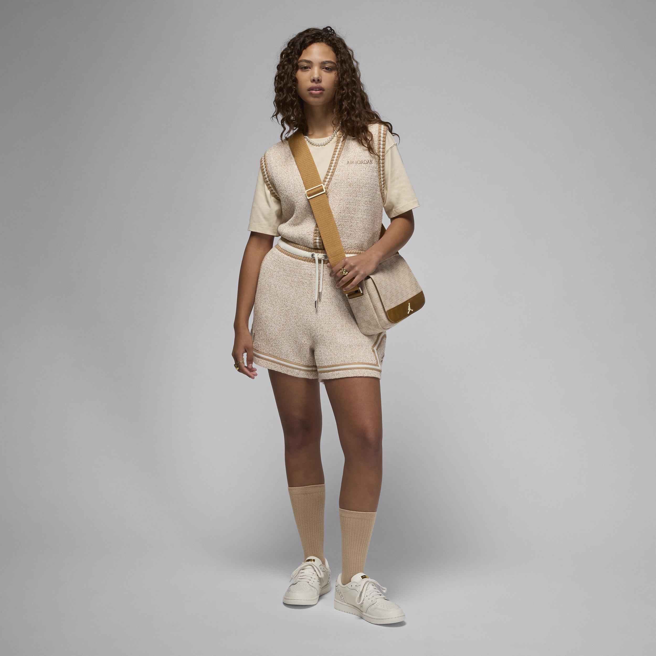 Womens Air Jordan 1 Low Method of Make Shoes | FN5032-100 Product Image