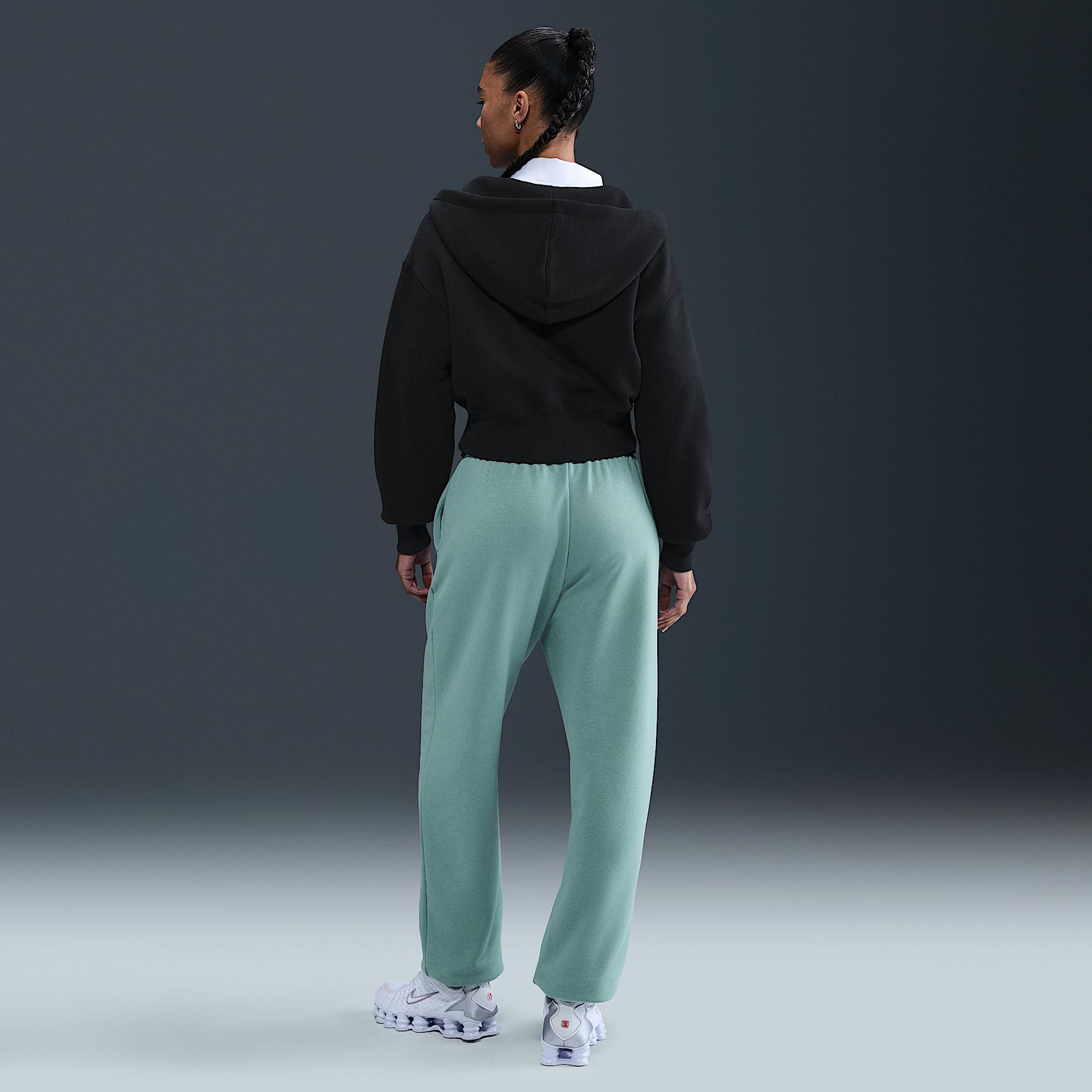 Womens Nike Sportswear Club Fleece Mid-Rise Oversized Sweatpants | DQ5800-214 Product Image