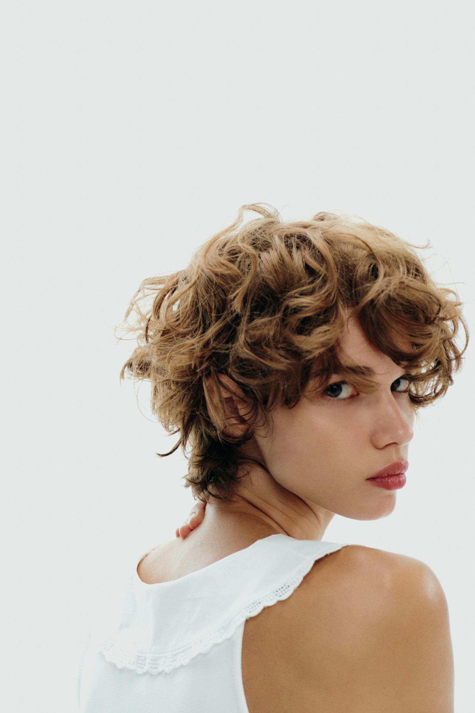 BUTTONED COLLAR TOP Product Image