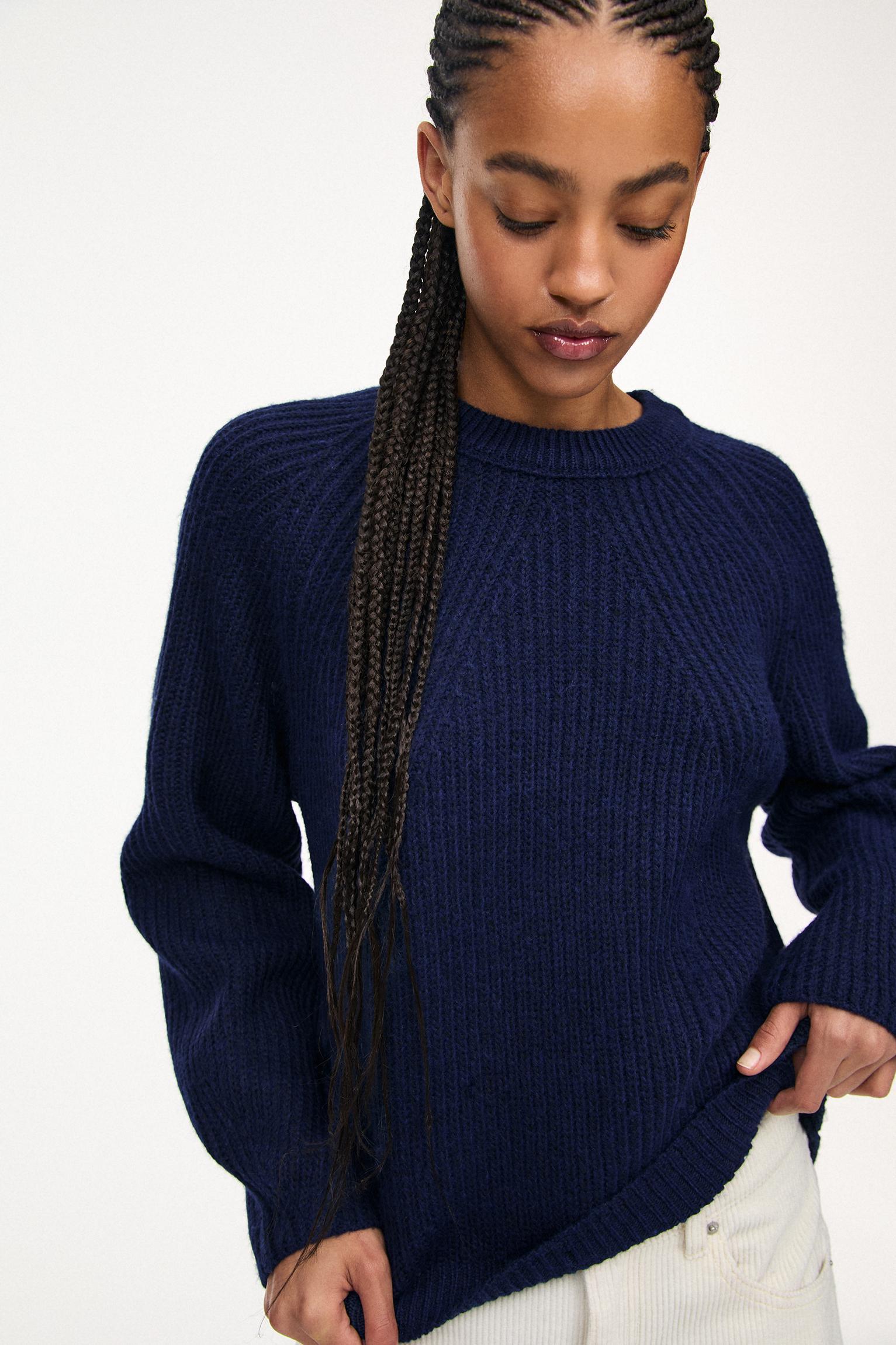 Soft purl knit sweater Product Image