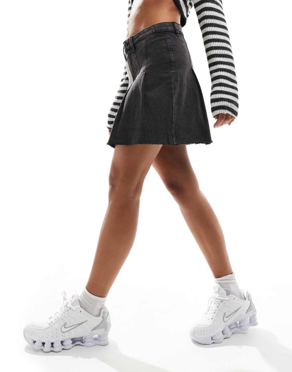 Noisy May pleated denim mini skirt in washed gray Product Image