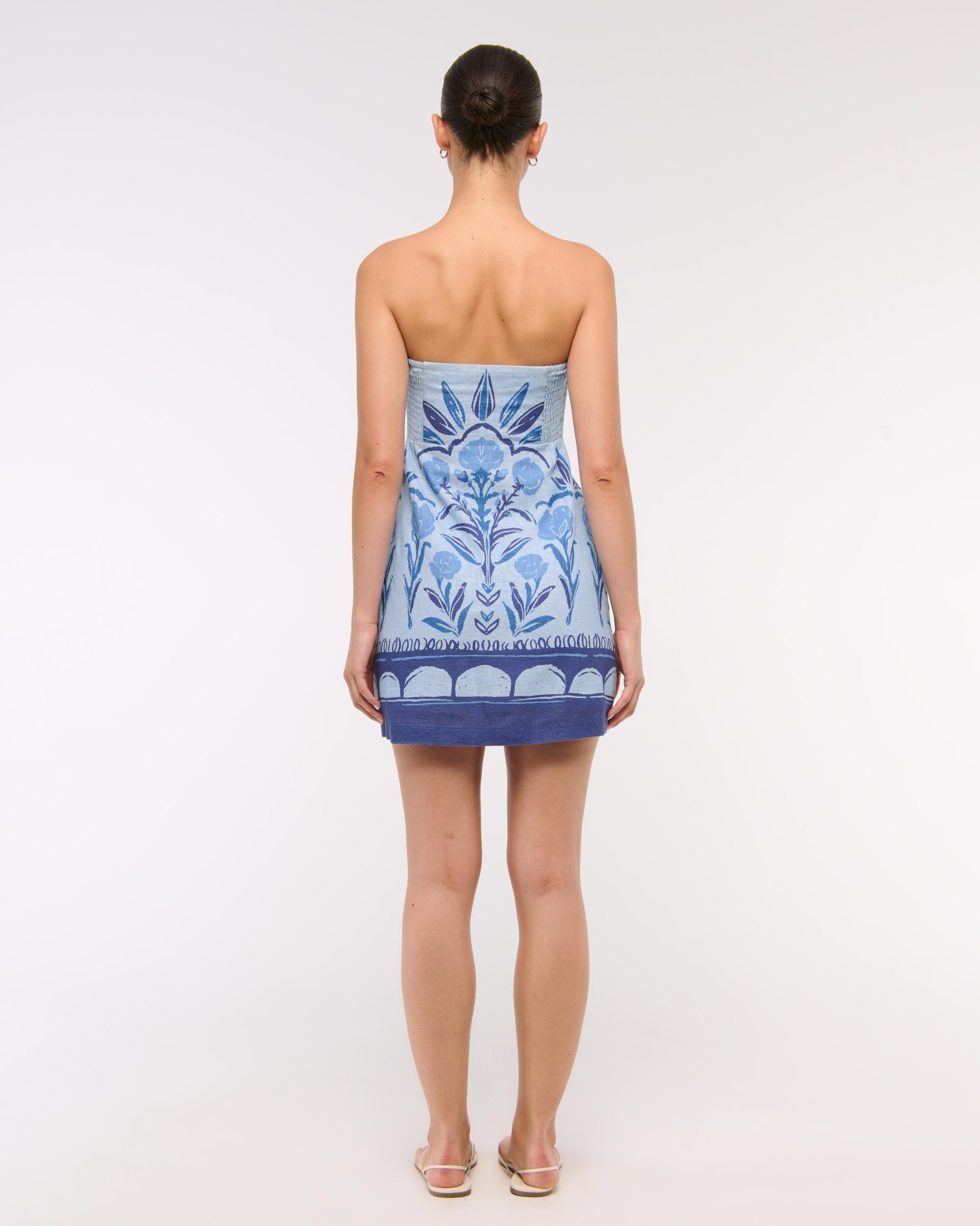 The A&F Scarlett Strapless Linen-Blend Skort Product Image