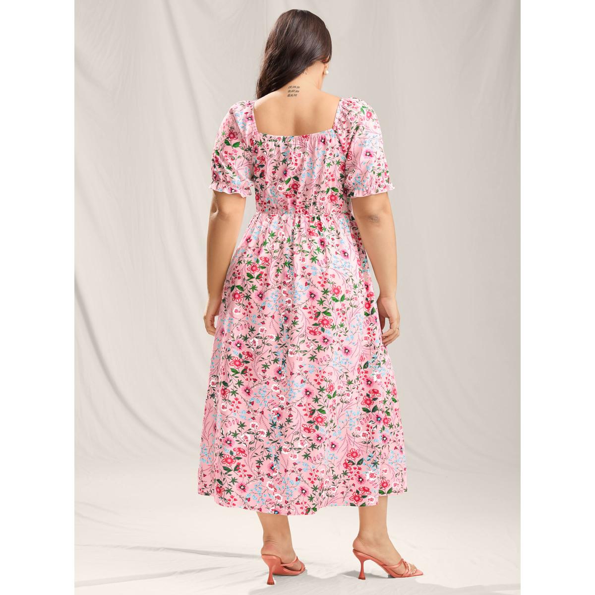 Plus Size Shirred Floral Print Pockets Maxi Dress LightBlue Women Timeless Square Neck Short sleeve Curvy BloomChic 28/5X Product Image