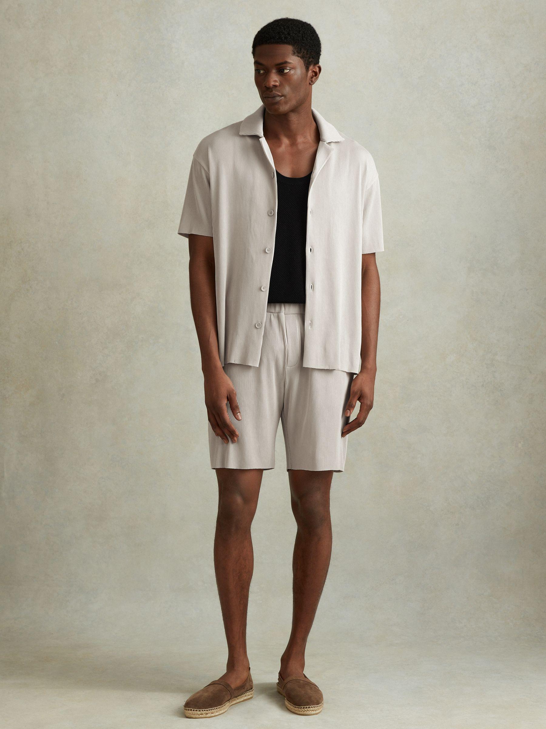 Ribbed Elasticated Waist Shorts in Silver Product Image