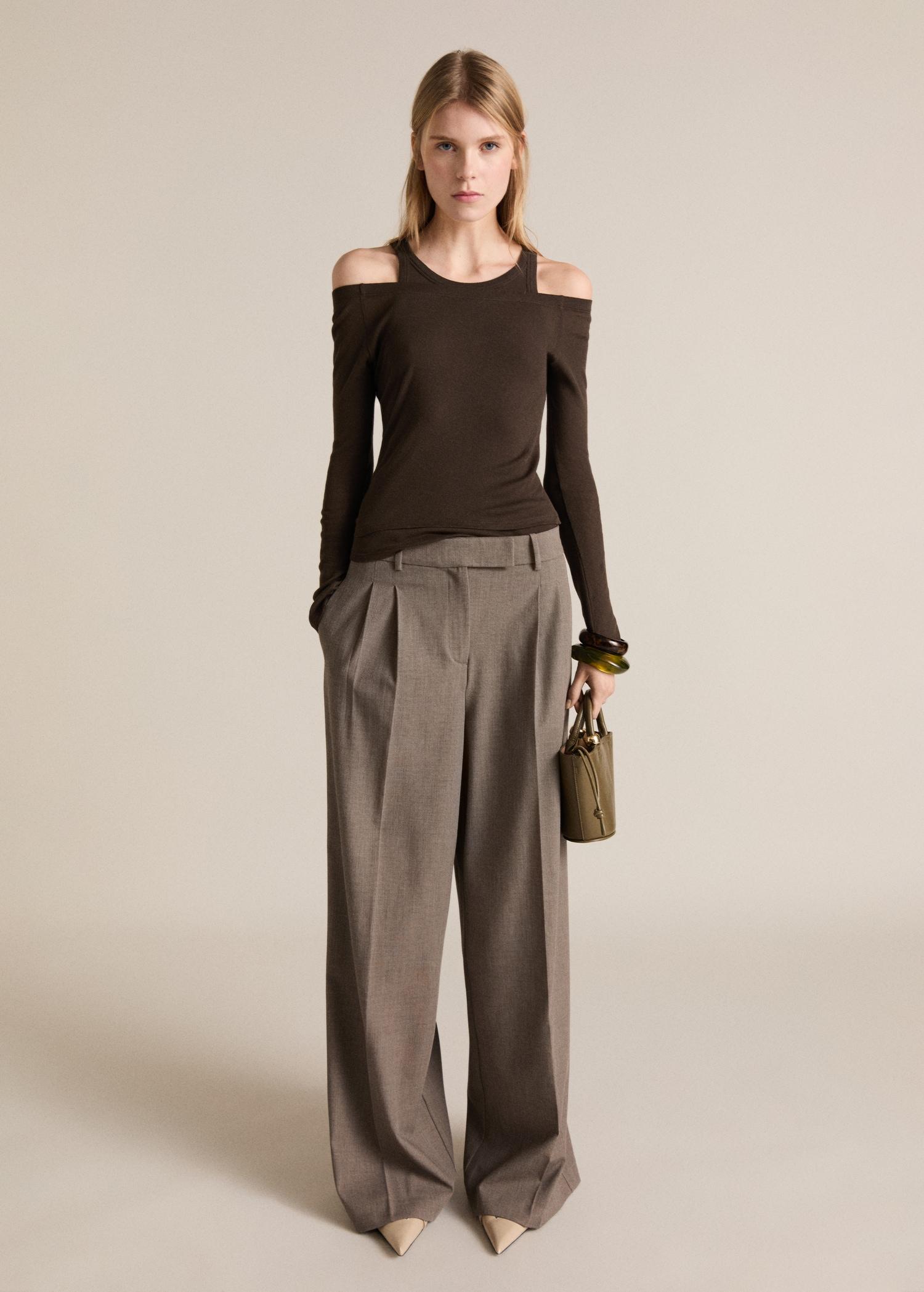 Contrasting cotton-blend T-shirt - Women | MANGO USA Product Image