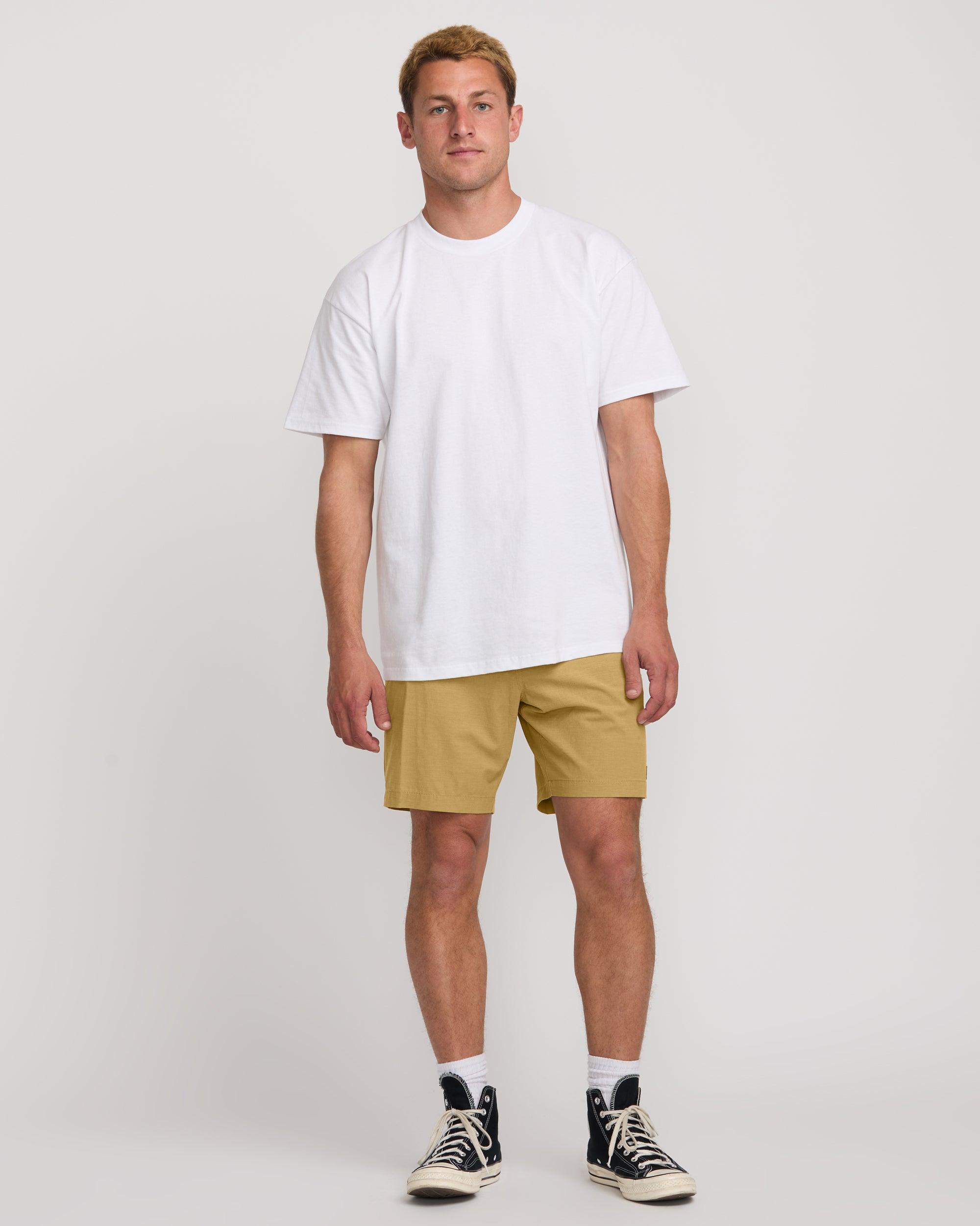 Crossfire Wave Wash Submersible 18" Hybrid Shorts - Khaki Male Product Image