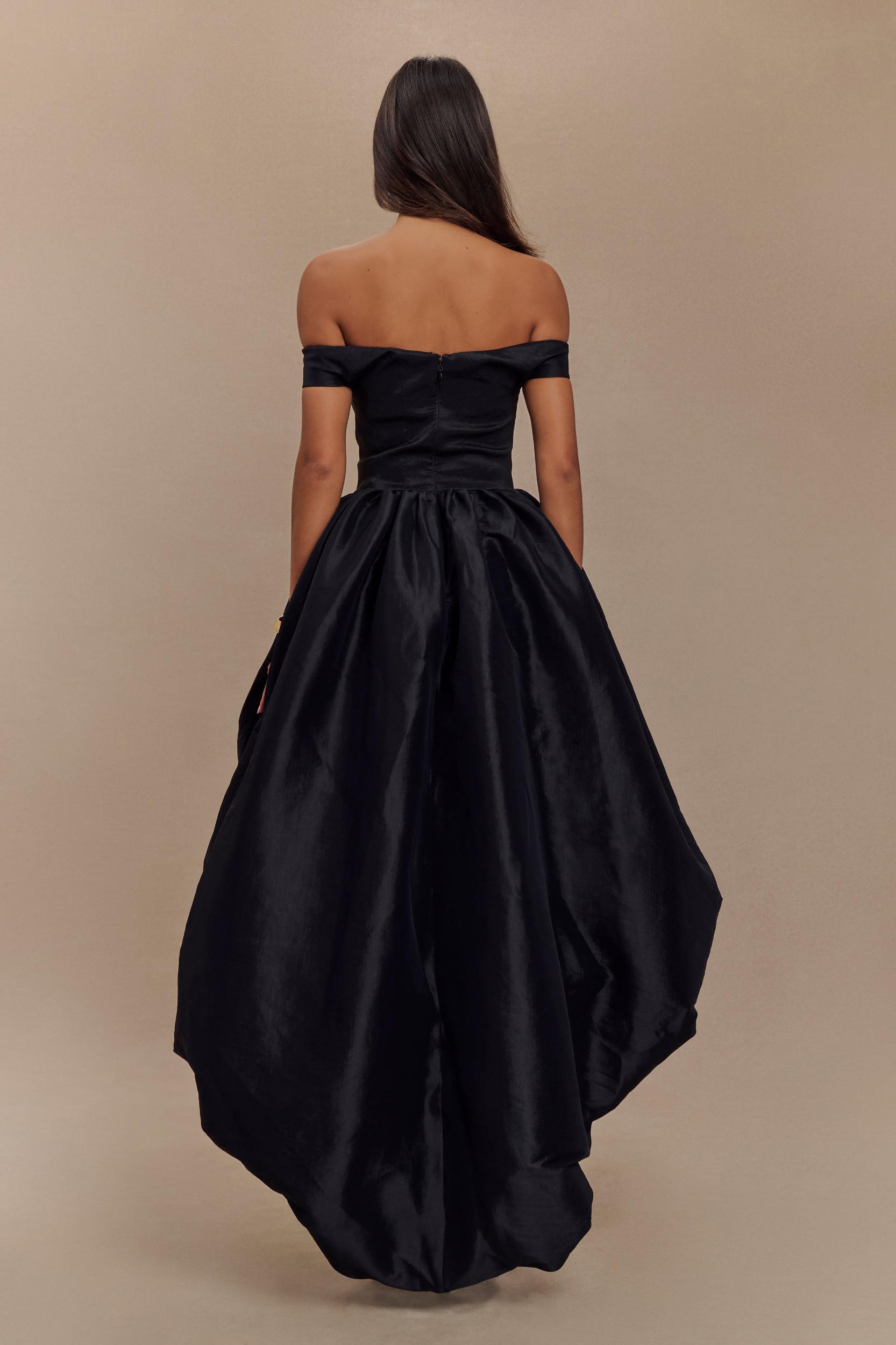 Amelia Bubble Maxi Dress - Black Product Image
