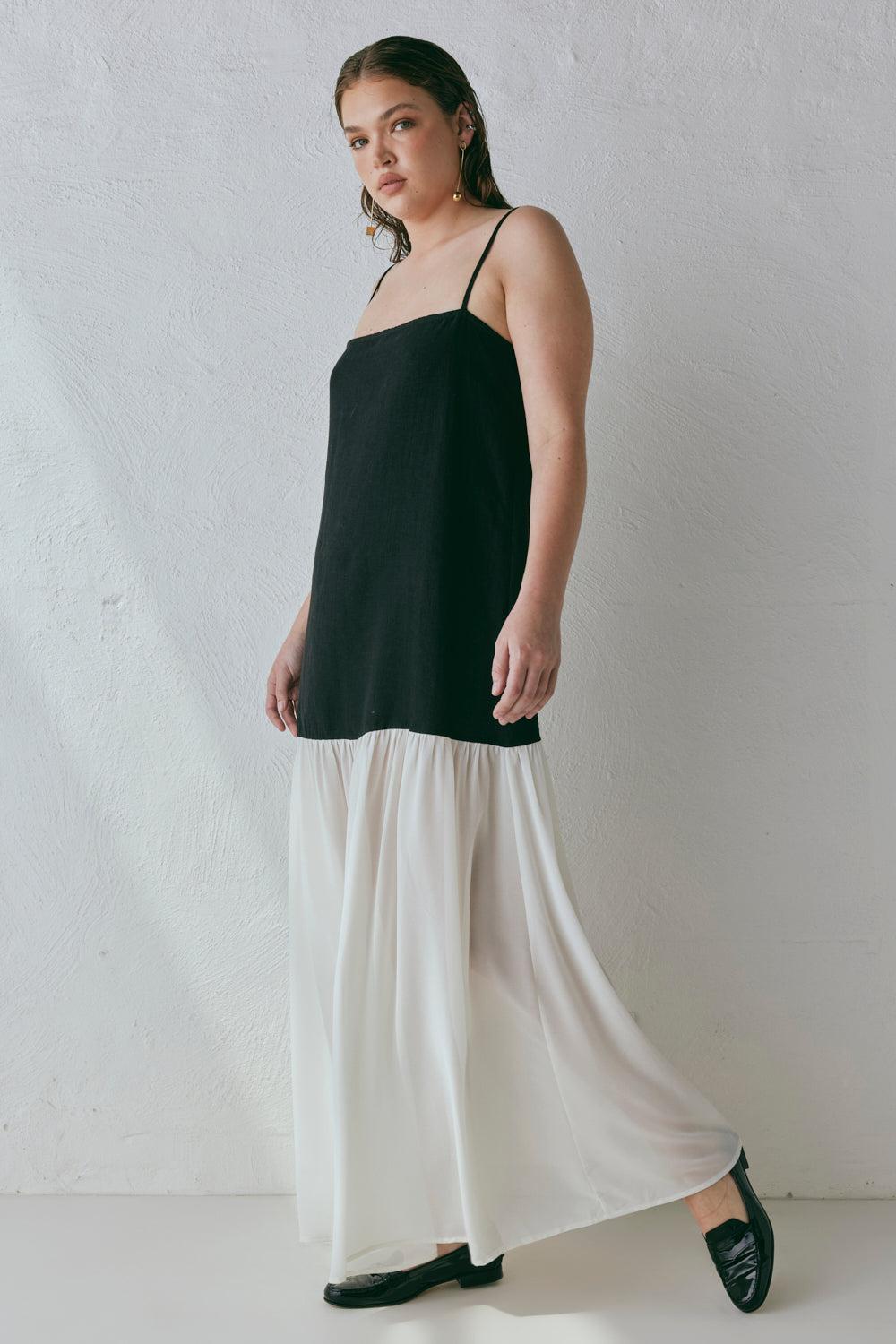 Nora Maxi Dress Noir Product Image