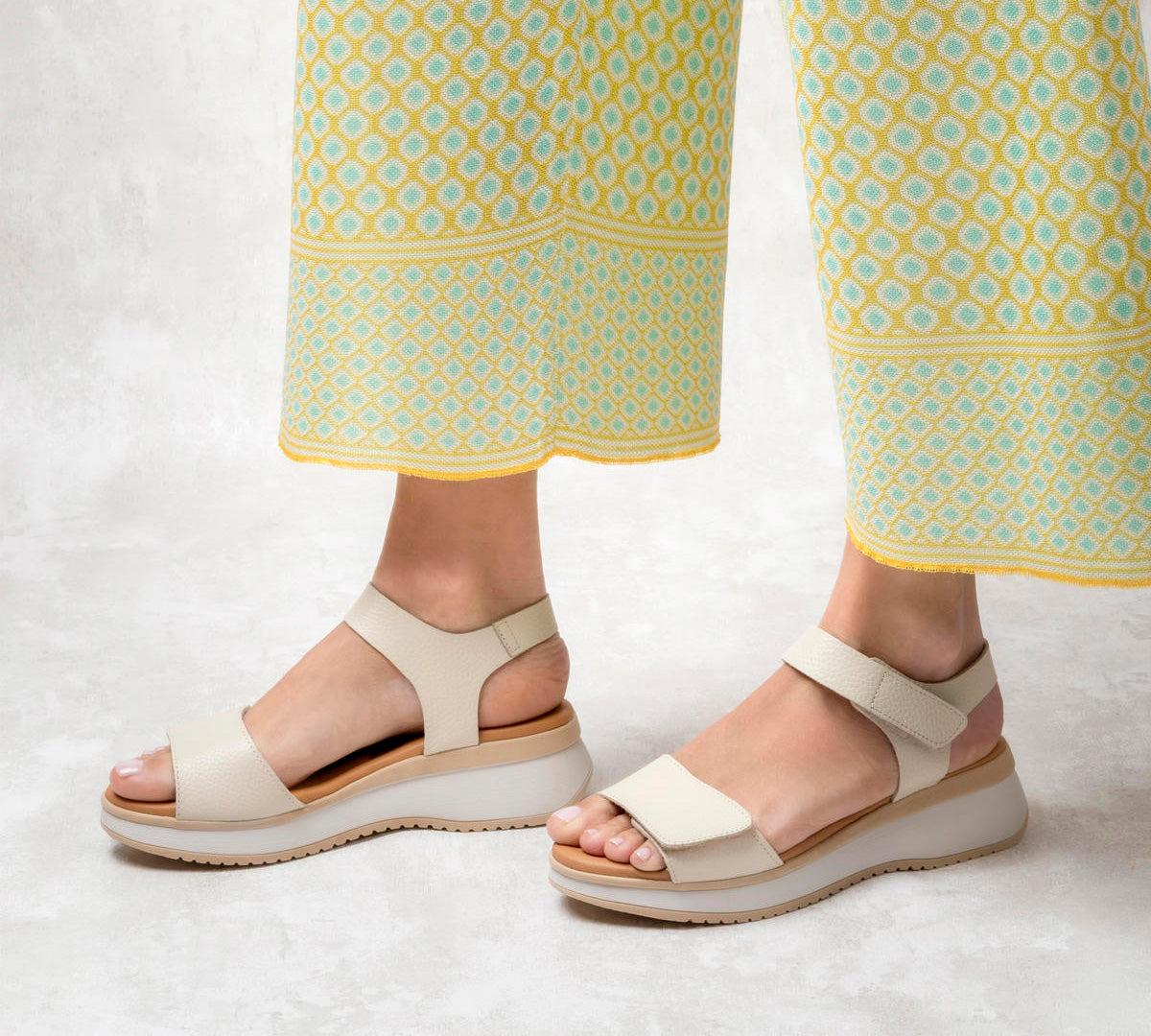 Napoli Ergonomic Sand Product Image