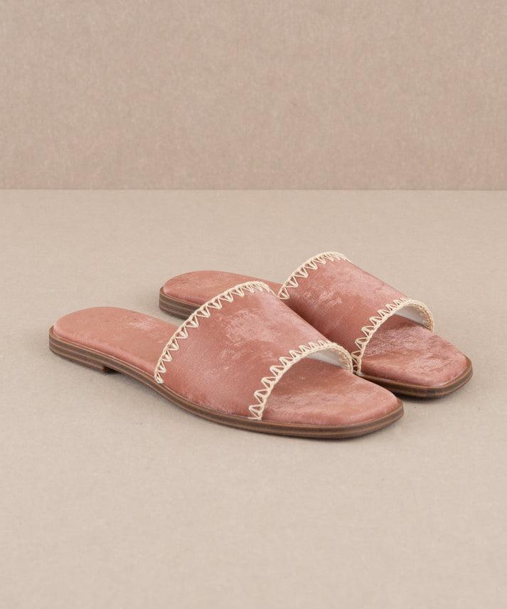 THE EMMIE SANDAL Product Image