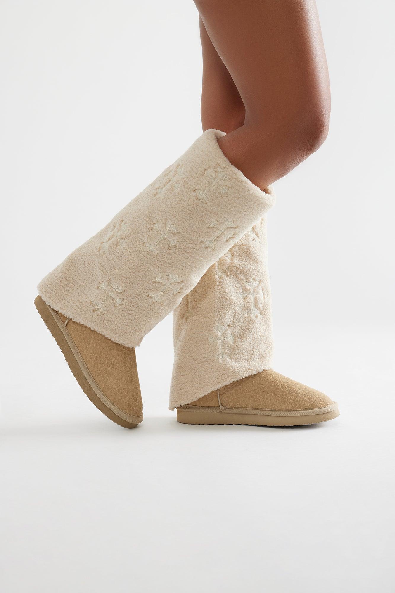 Thorne Sherpa Boots - Beige Female Product Image