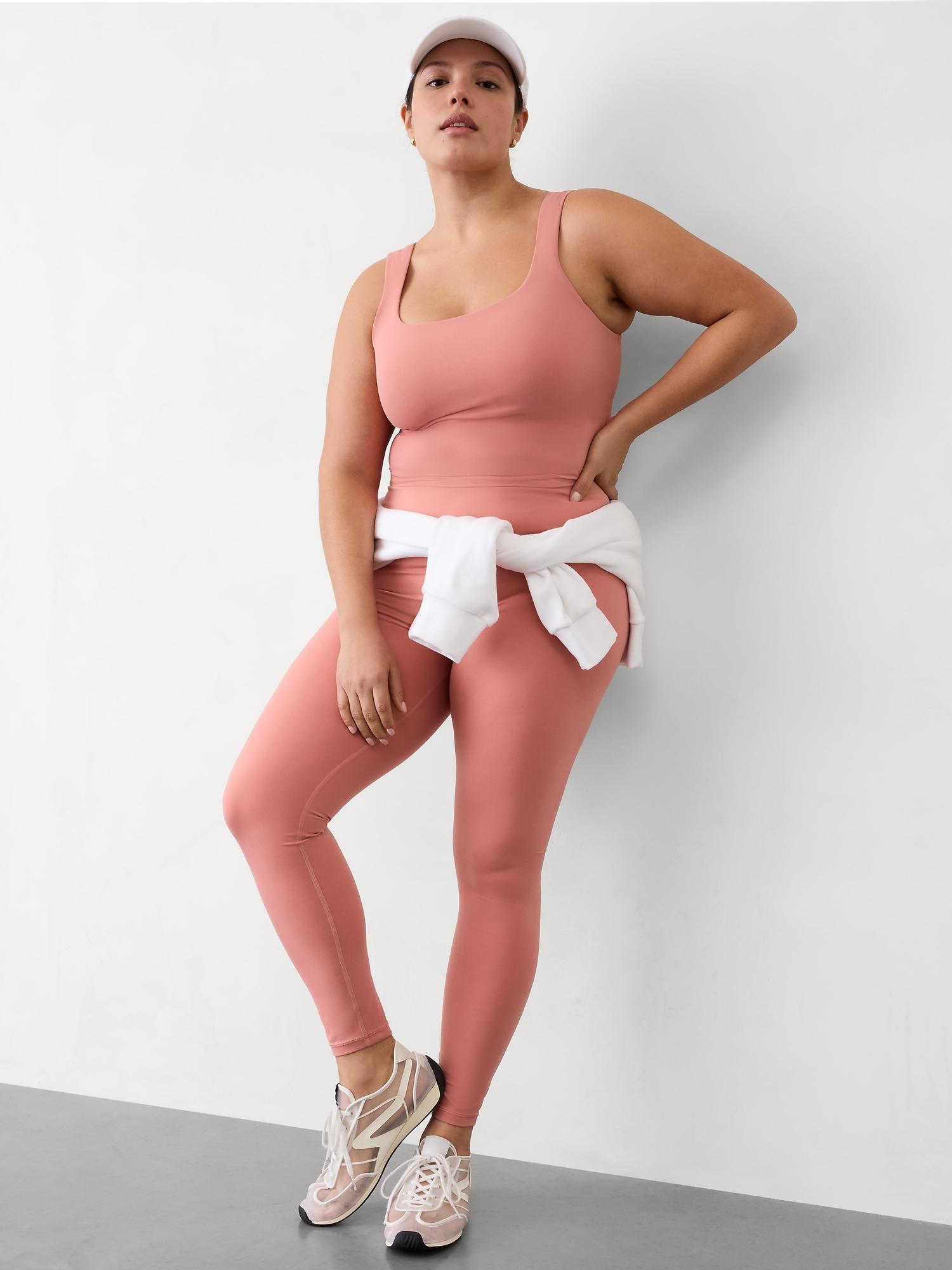 Transcend Square Neck Crop Sports Bra D-DD Product Image