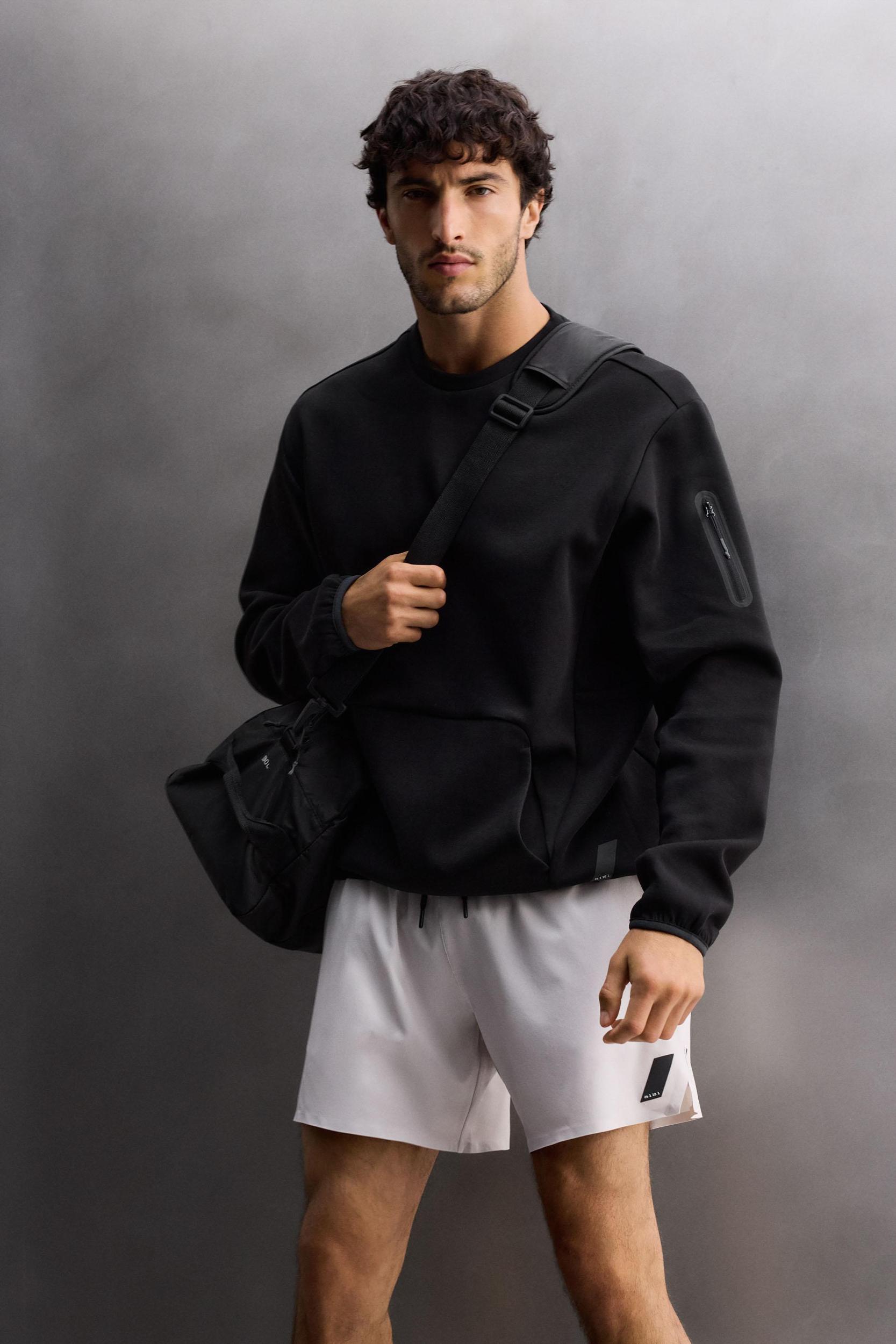 BASIC TRAINING SHORTS Product Image