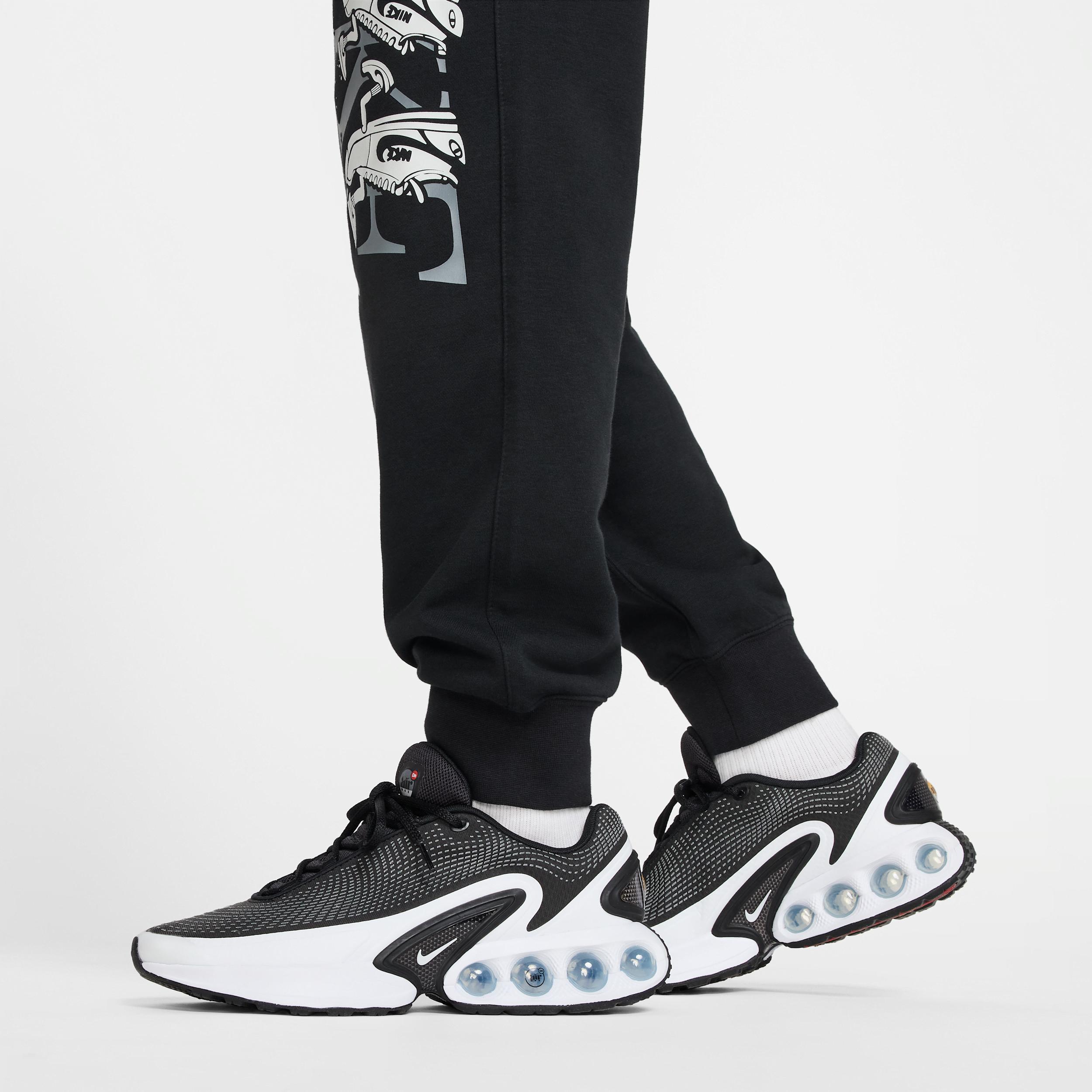 Nike Club Men's French Terry Jogger Product Image