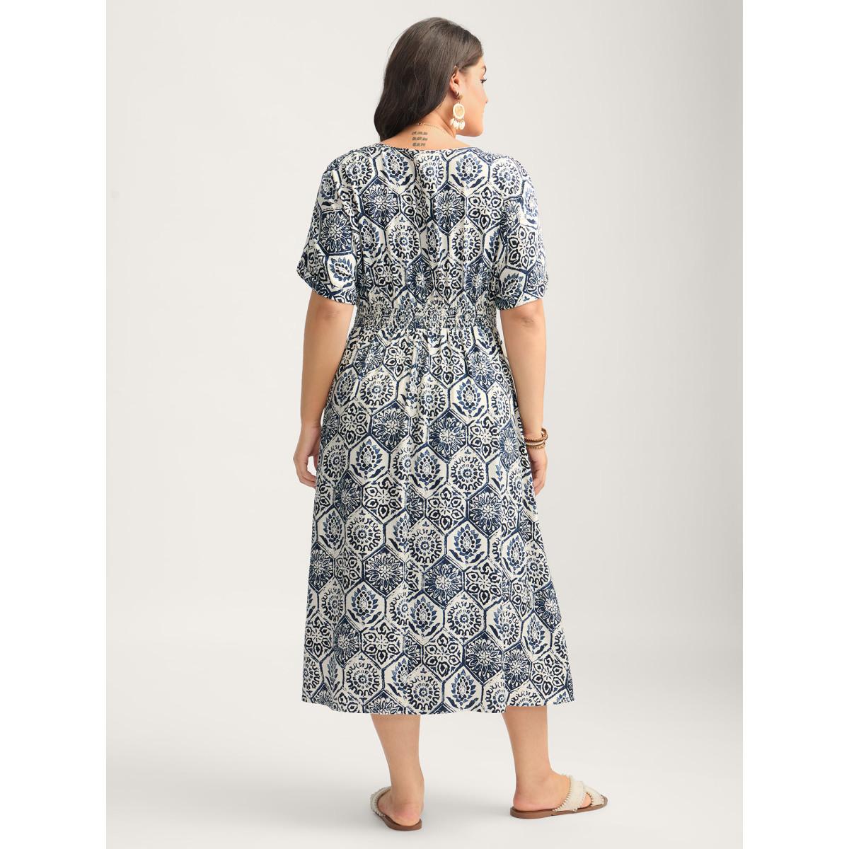 Plus Size Boho Geometric Print Split Midi Dress DarkBlue Women Boho V-neck Short sleeve Curvy BloomChic 18-20/2X Product Image
