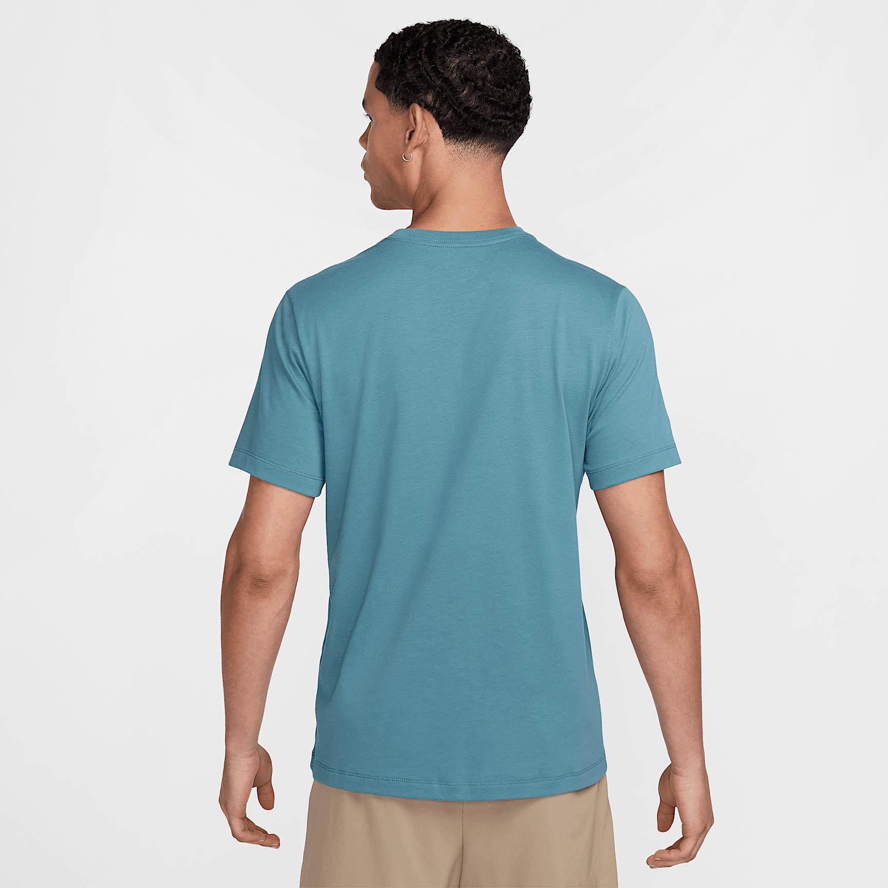 Nike Men's Fitness T-Shirt Product Image
