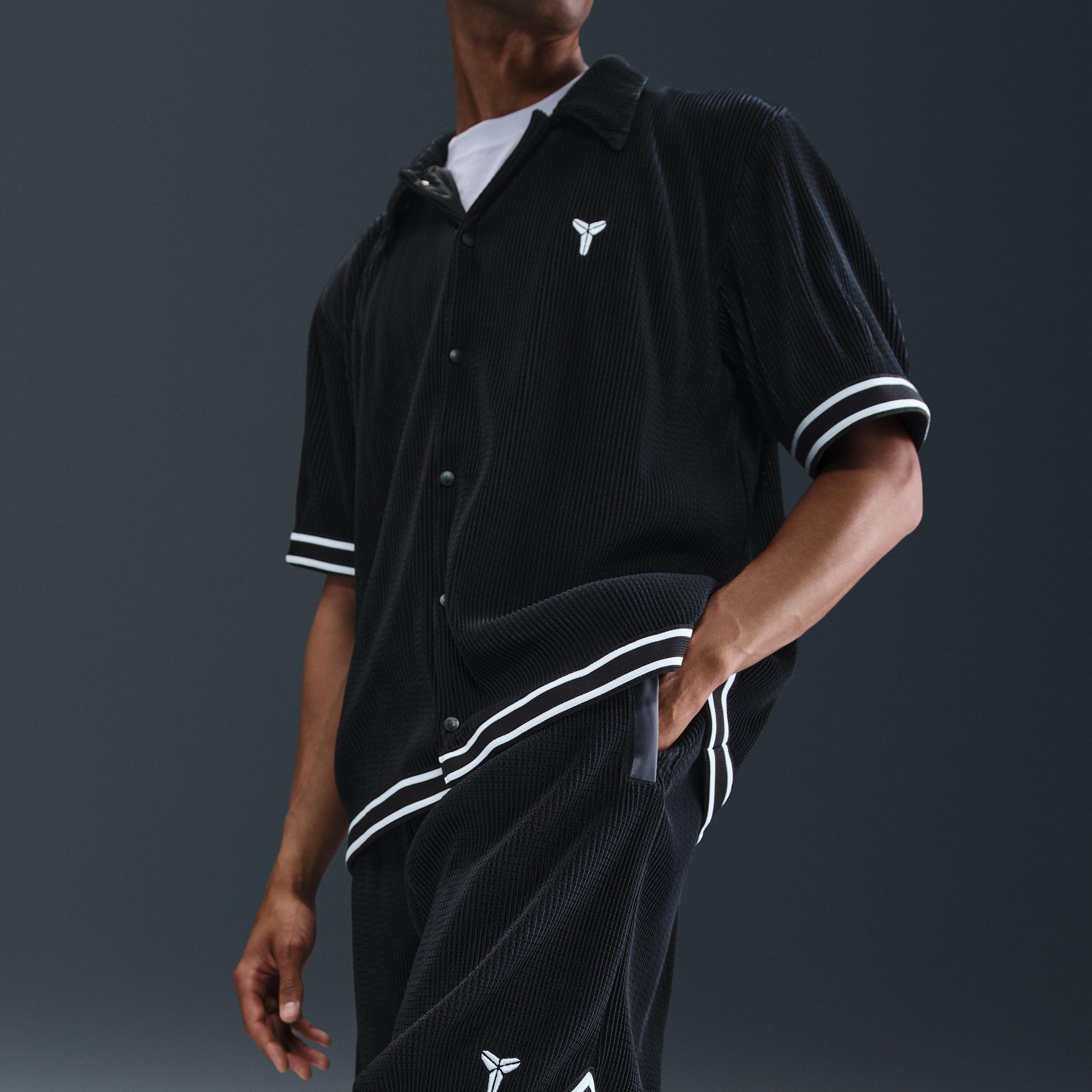 Nike Men's Kobe Pleated Basketball Shorts Product Image