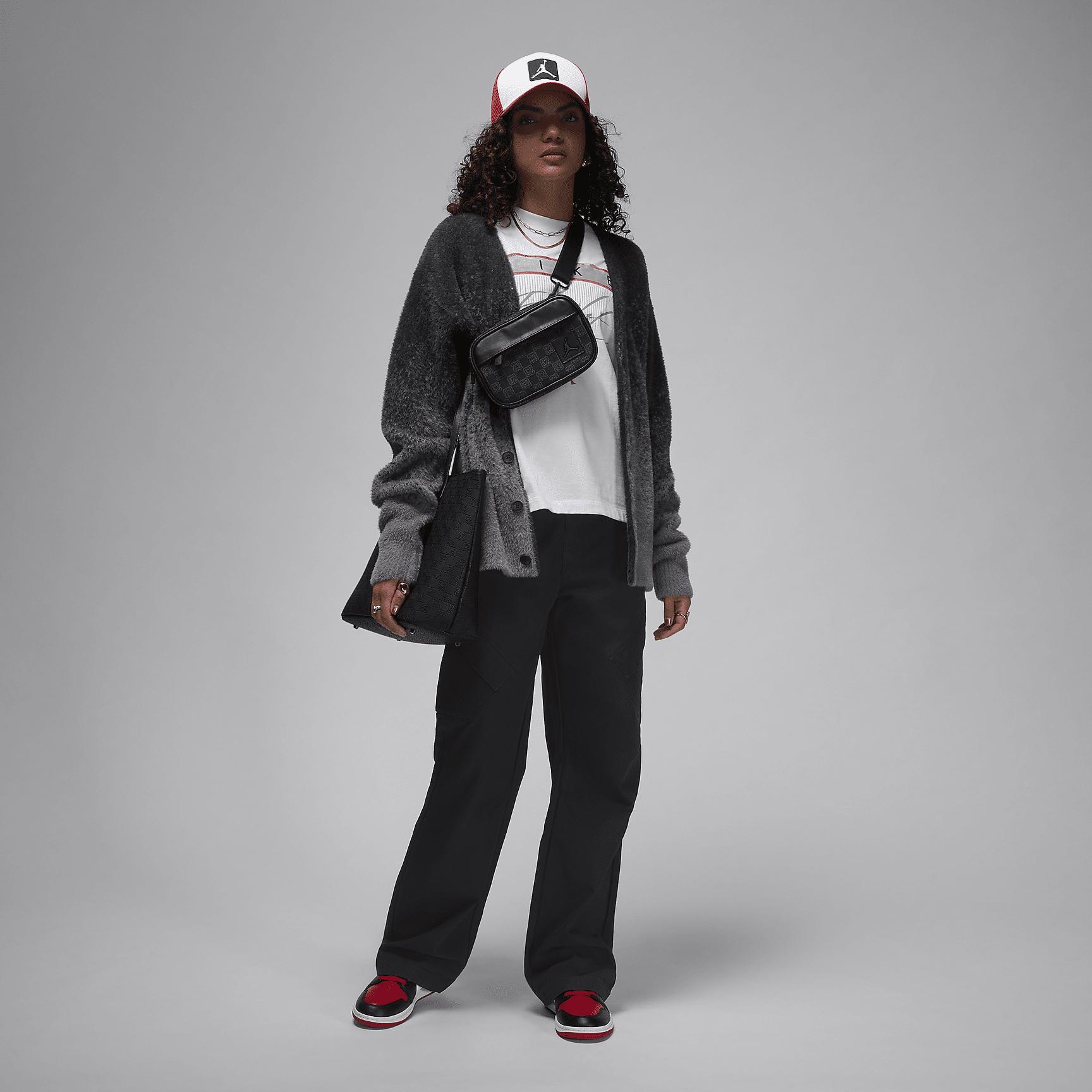 Air Jordan 1 Mid Women's Shoes Product Image