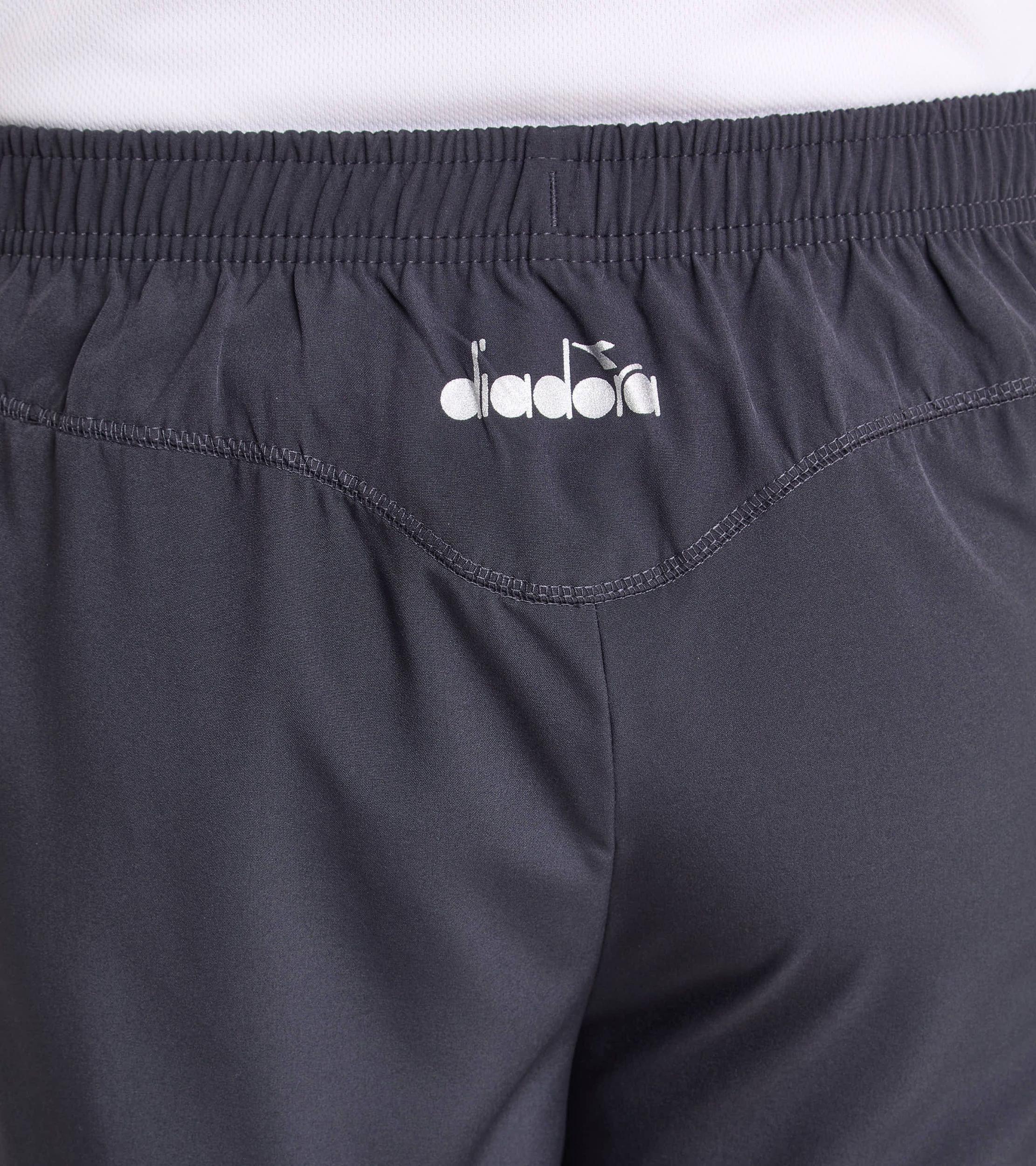 SHORT COURT Product Image