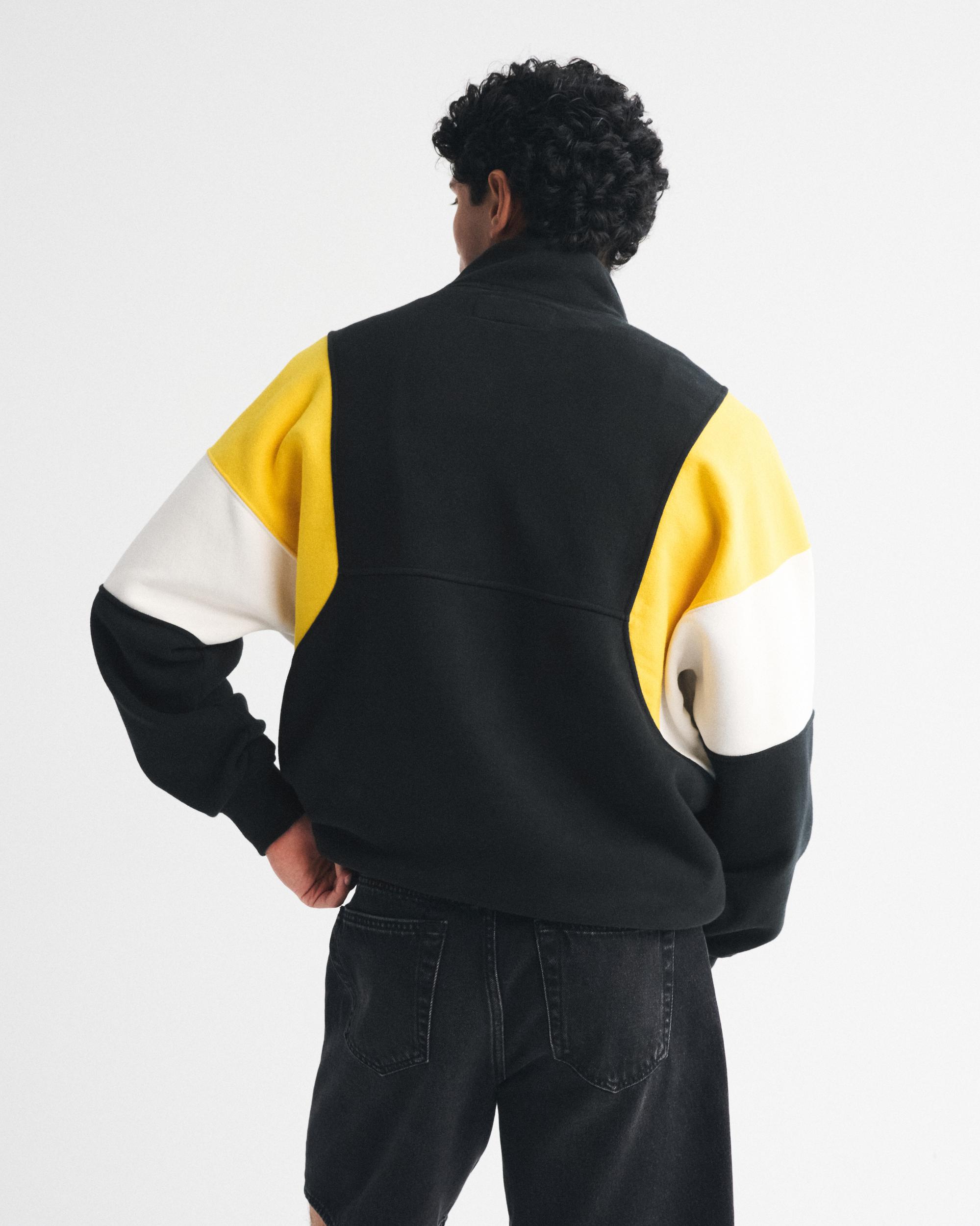 Dallas Cowboys Half-Zip Sweatshirt Product Image