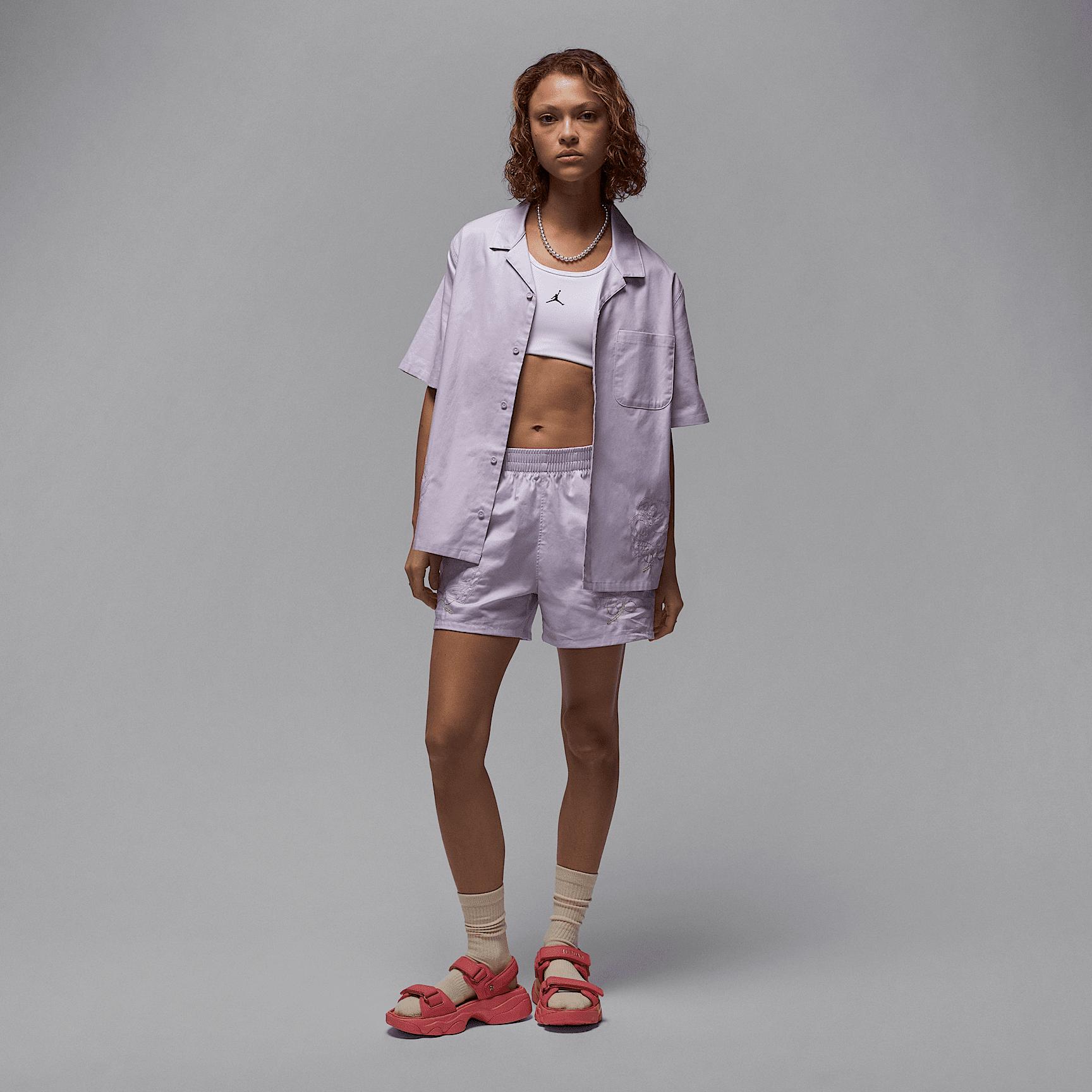 Women's Jordan Woven Shorts Product Image