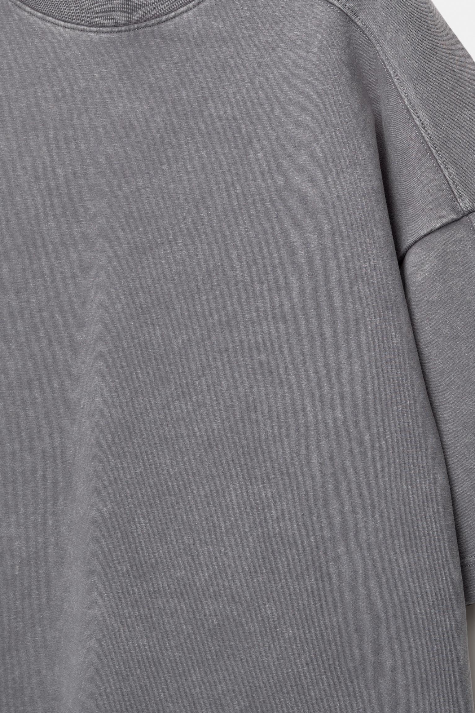 Boxy short sleeve sweatshirt Product Image