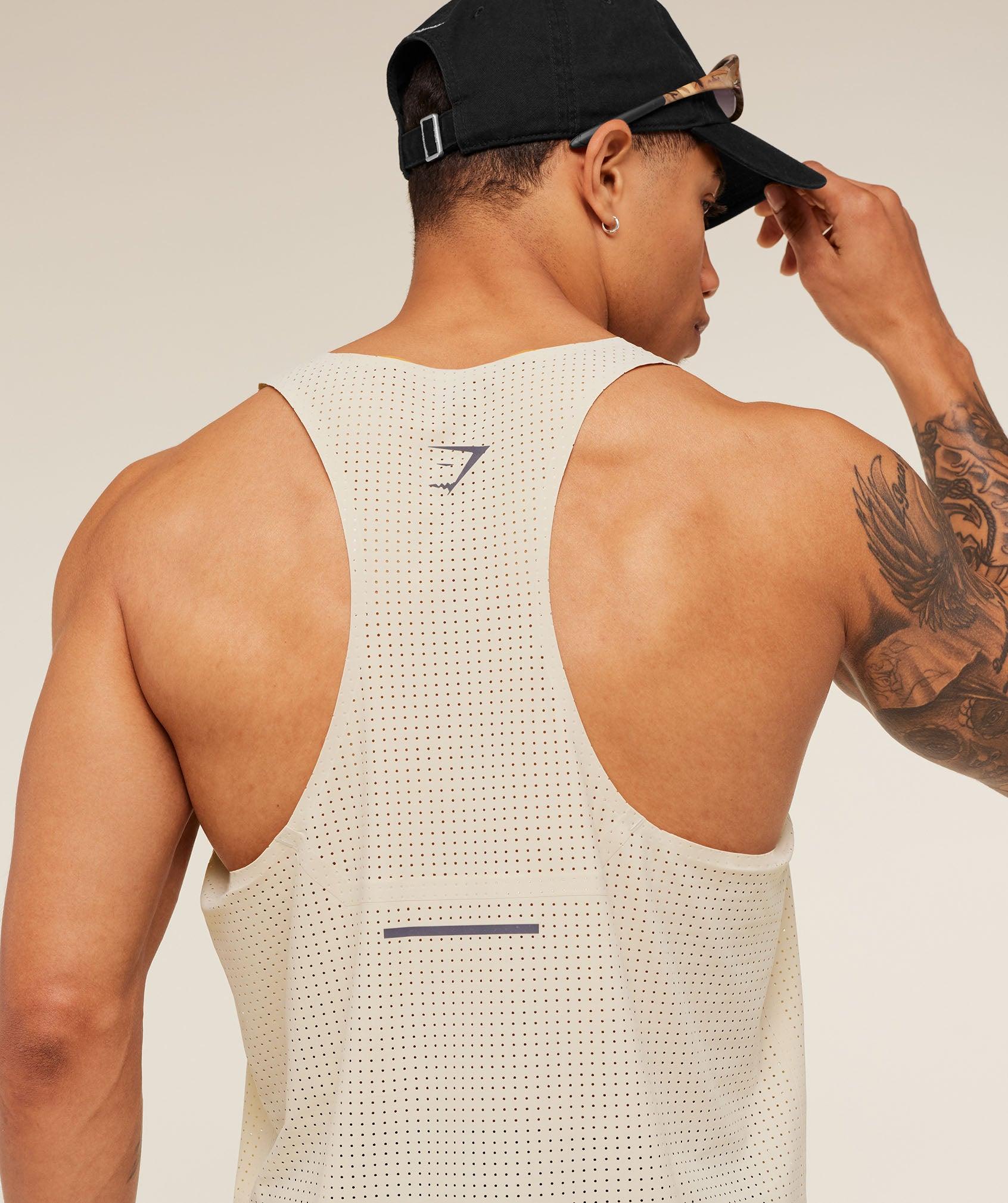 Gymshark Running Elite Race Vest - Pebble Grey Male Product Image