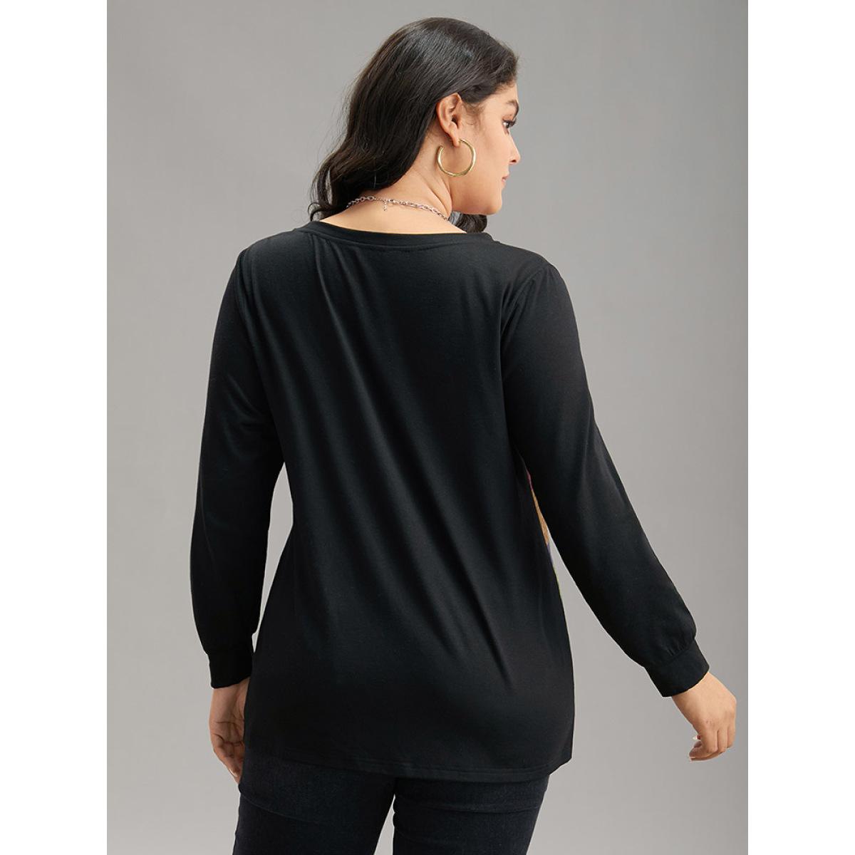 Plus Size Colorblock Contrast Notched Button Detail T-shirt Black Women Casual Contrast Striped Notched collar Dailywear T-shirts BloomChic 26/4X Product Image