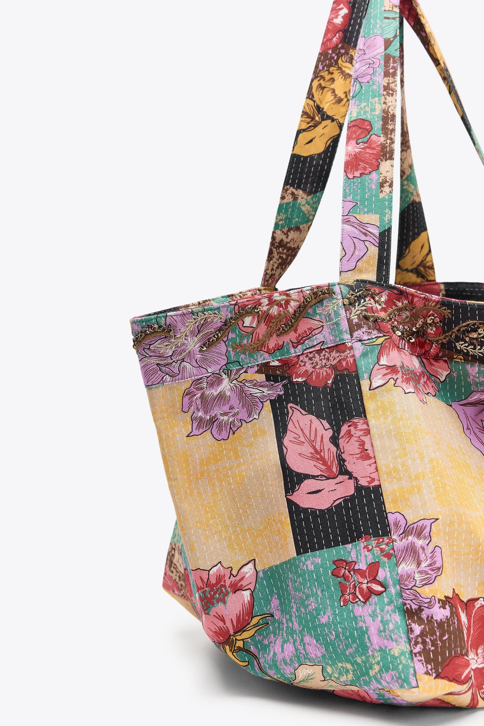LARGE PRINTED BEADED TOTE BAG Product Image