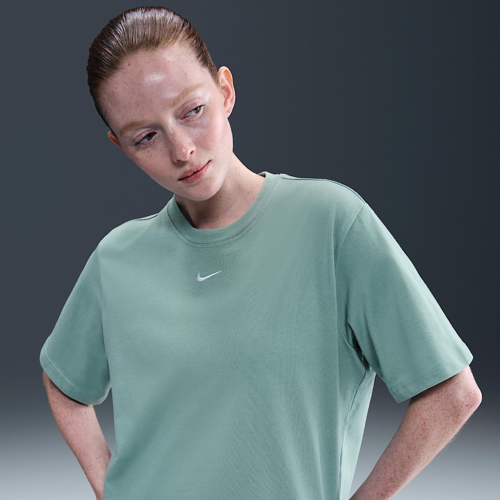 Women's Nike Sportswear Essential Boxy T-Shirt Product Image