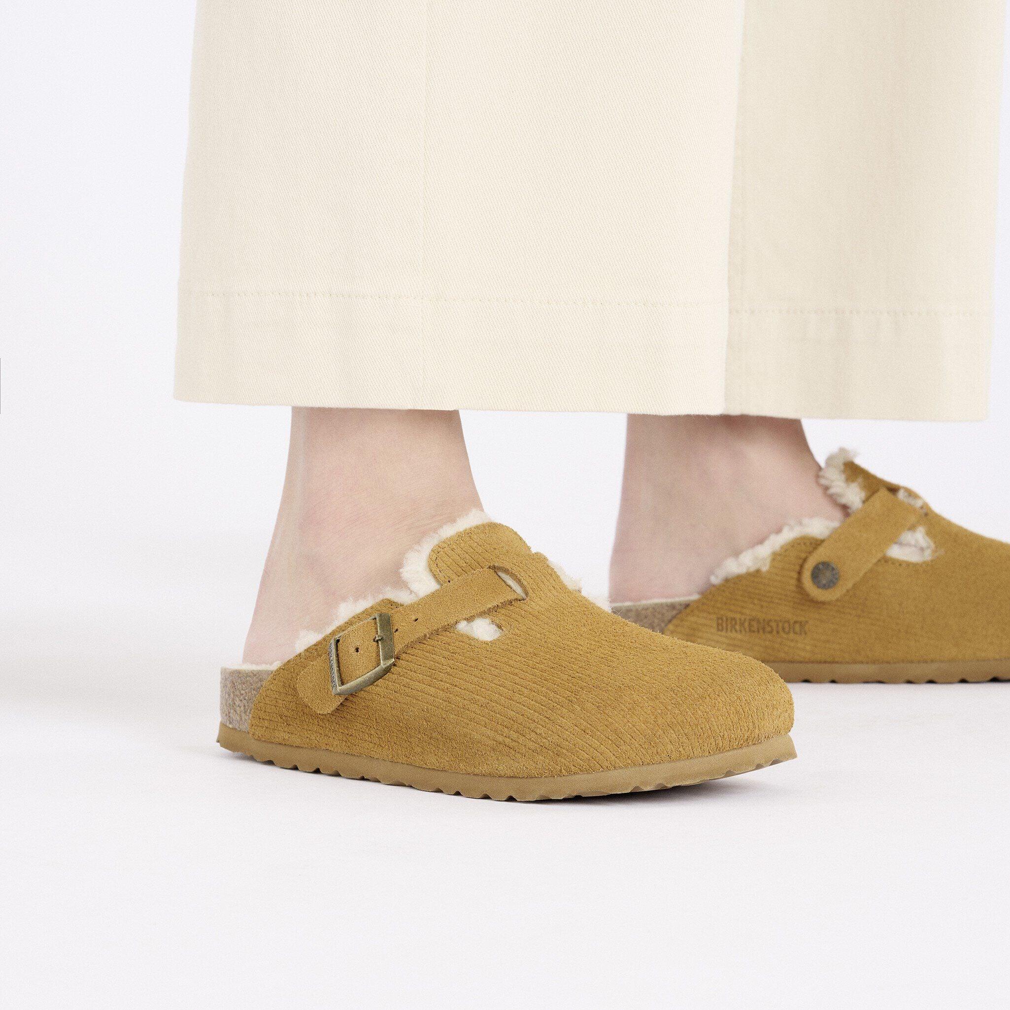 Boston VL Corduroy Teddy Shearling Suede Leather/Fur Product Image