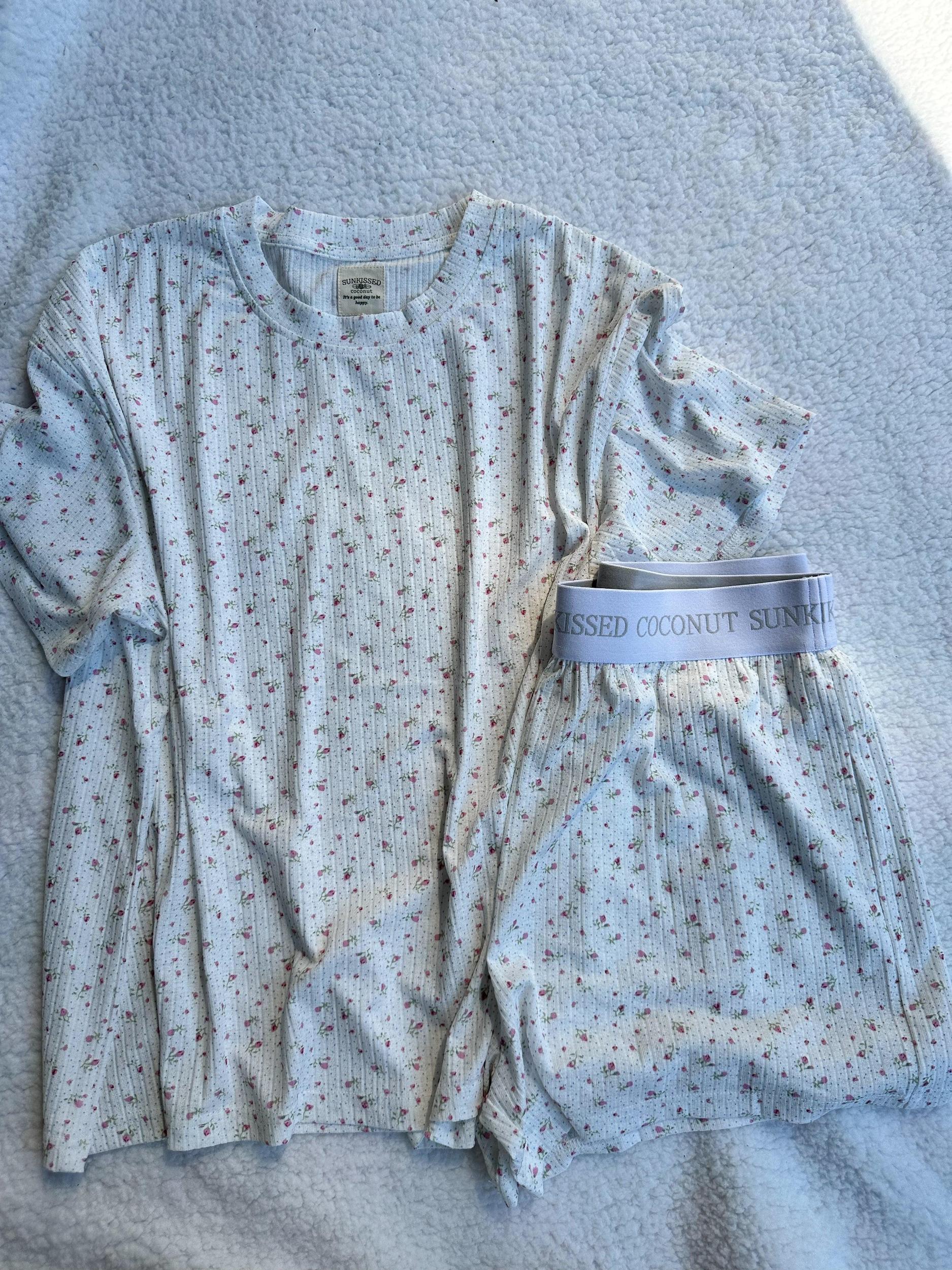 White Floral Short Sleeve Pajama Top Product Image