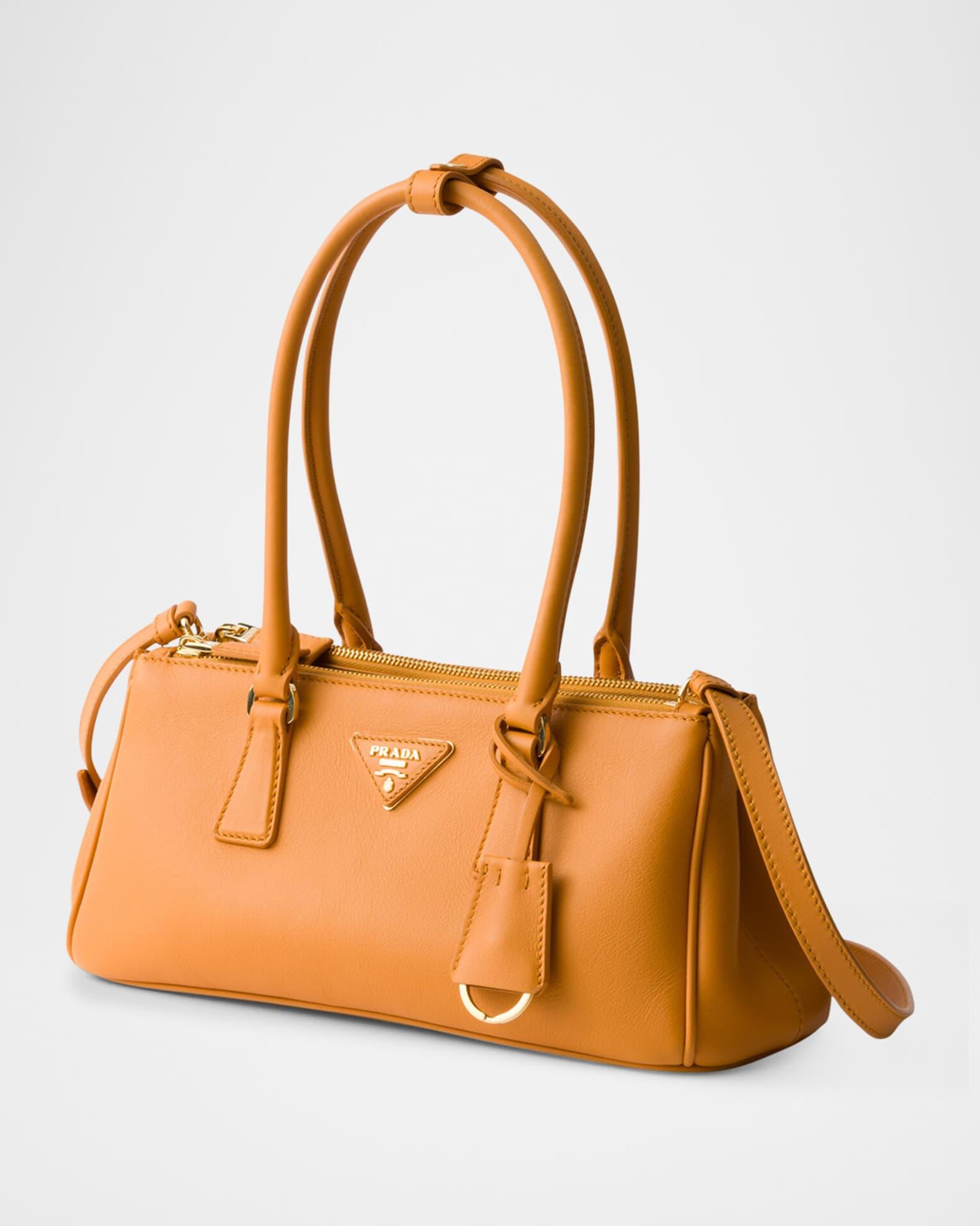 Galleria Medium Leather Shoulder Bag Product Image