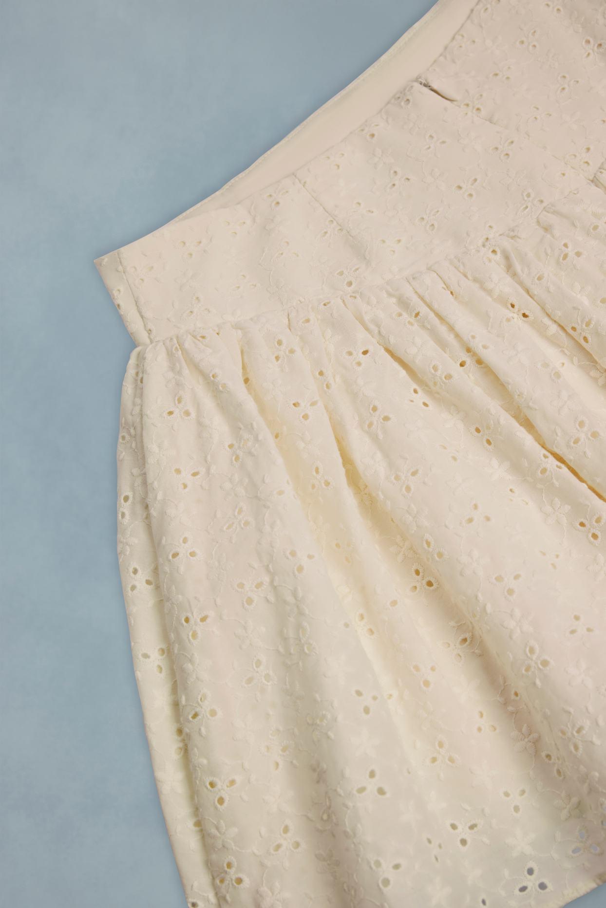 Bow-Detail Broderie Anglaise Mini Skirt in Ivory Product Image