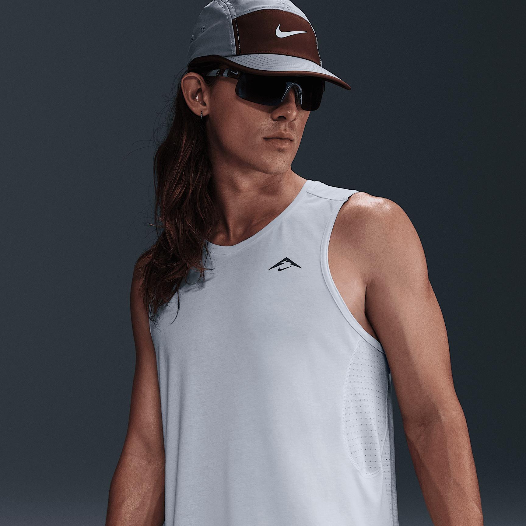 Nike Mens Solar Chase Dri-FIT ADV Running Tank Top | HJ4168-085 Product Image