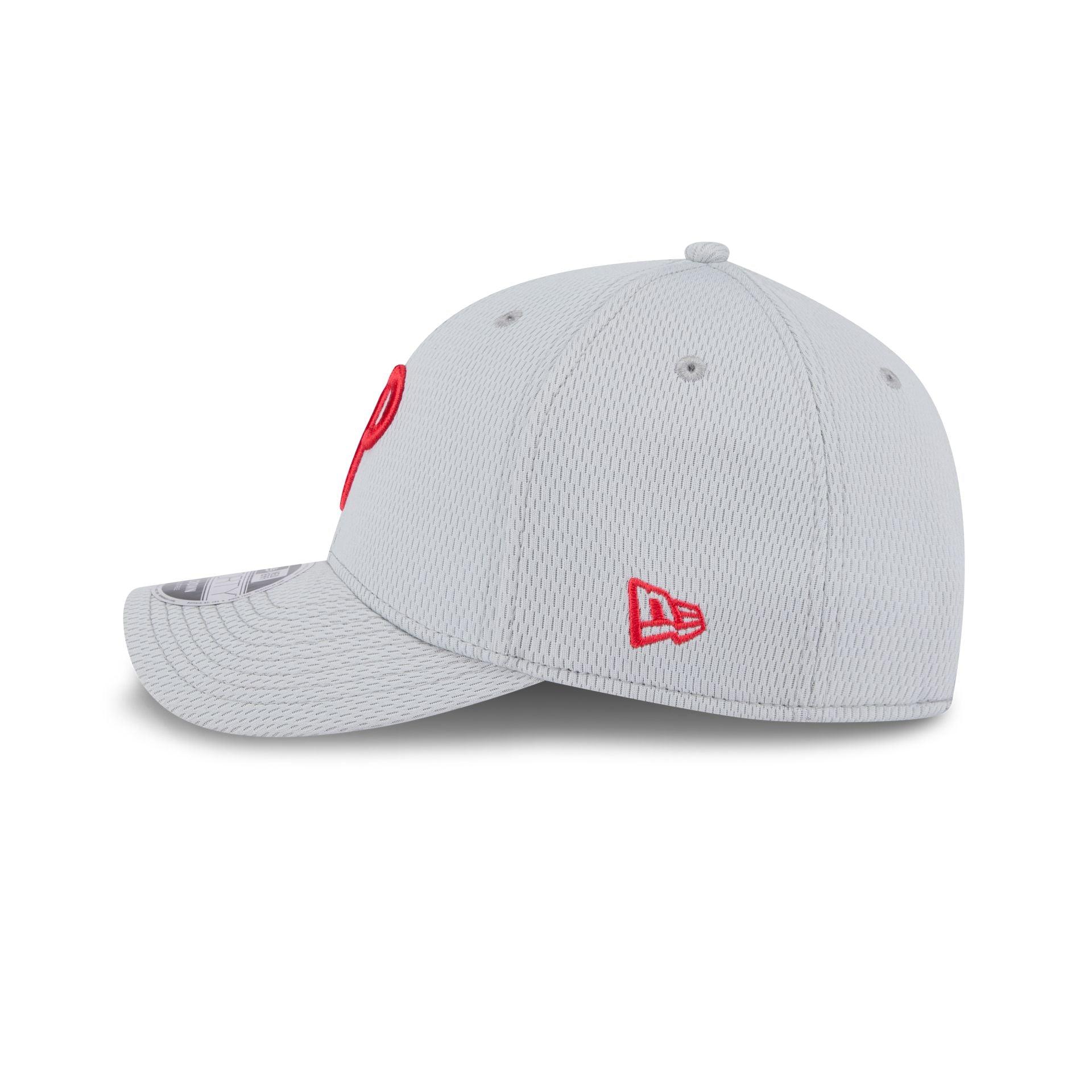 Philadelphia Phillies 2025 Clubhouse Gray 9FORTY M-Crown Snapback Hat Male Product Image