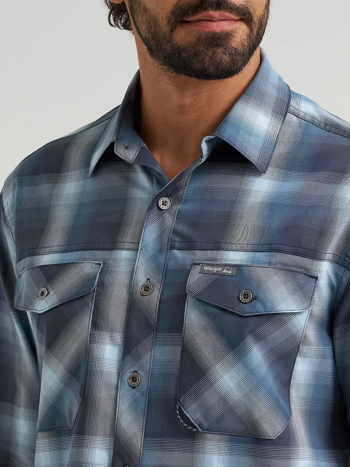 Men's Outdoor Stretch Plaid Shirt in Burst Navy Product Image