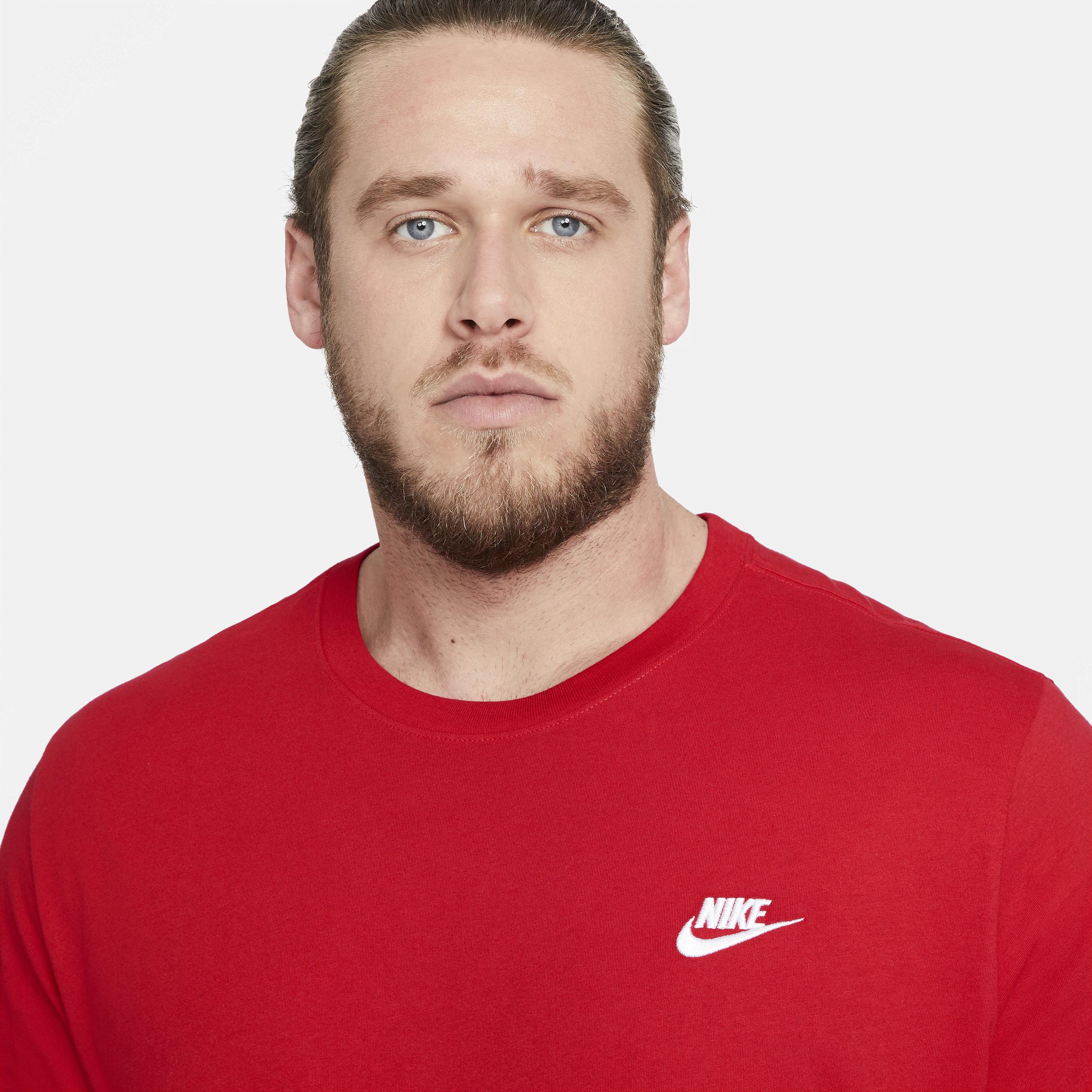 Mens Nike Sportswear Club T-Shirt | AR4997-657 Product Image