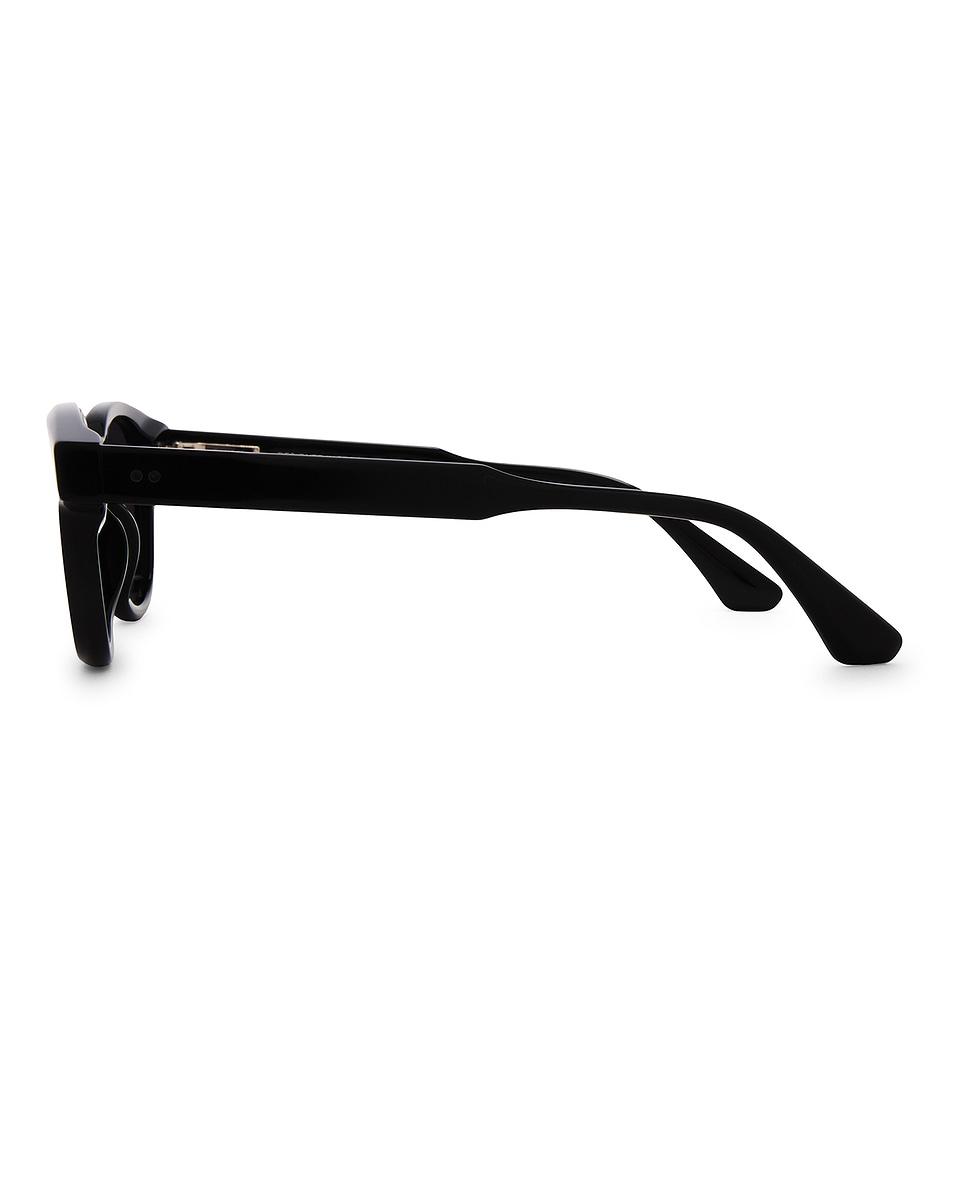 01 Sunglasses Product Image